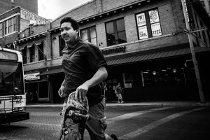 15-San-Antonio-Street-Photography-Philip-Thomas