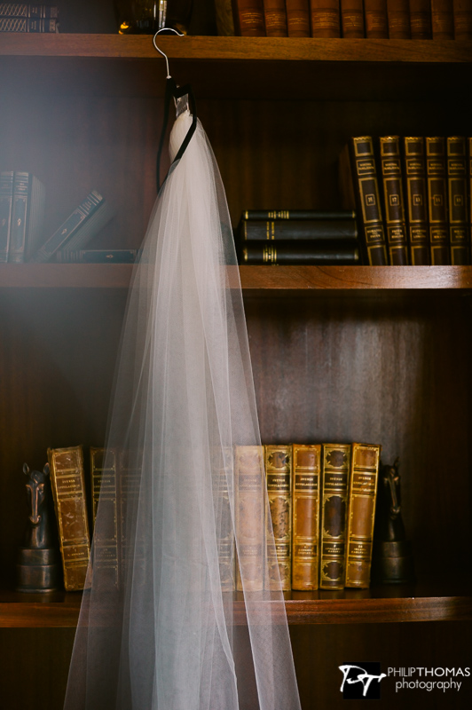 A Veil in waiting- Philip Thomas Photography