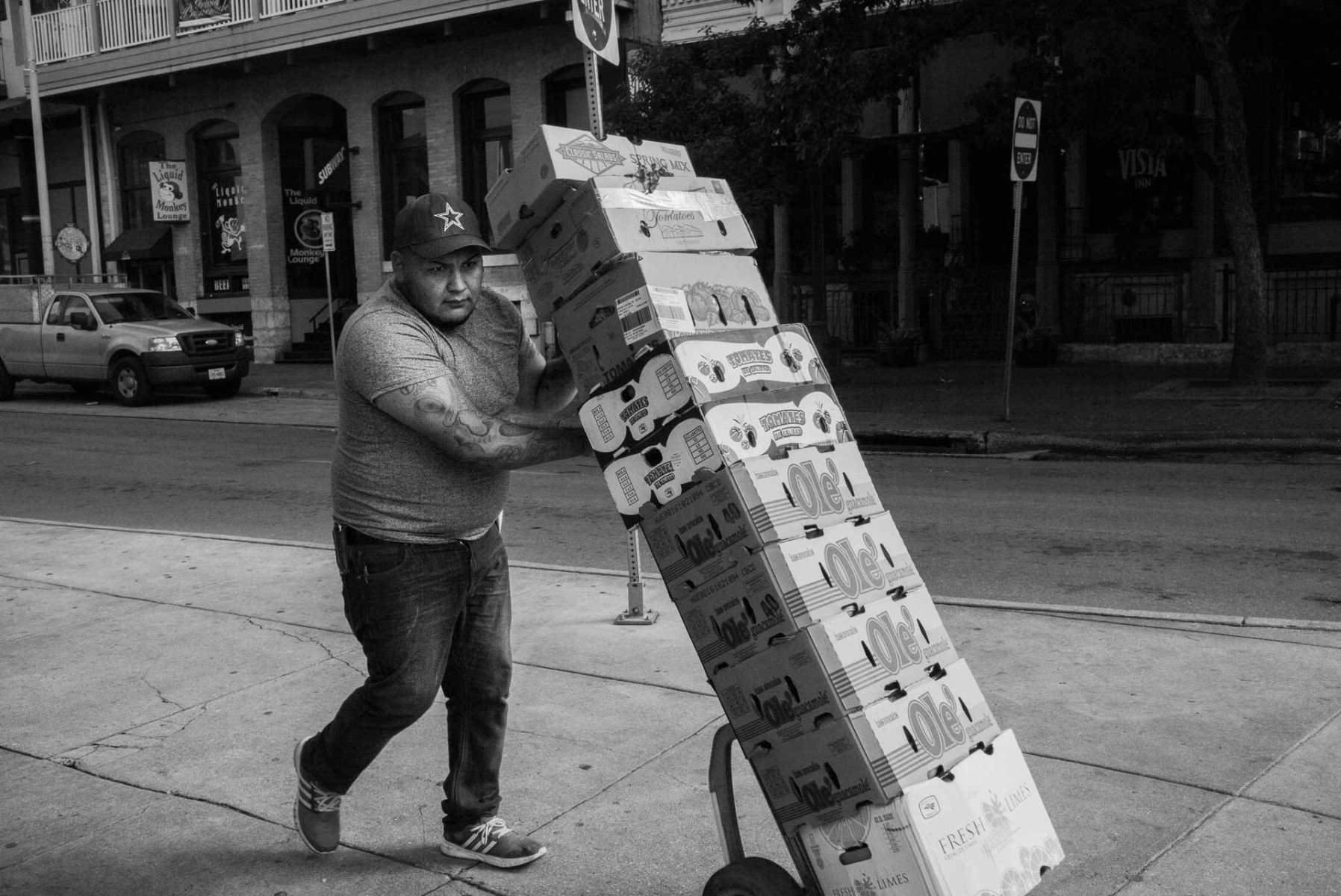 Early morning deliveries downtown San Antonio street photography Leica Street Photography Philip Thomas