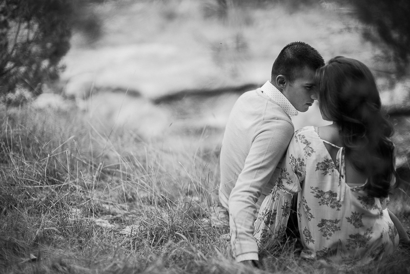 Engagement session at clear springs park