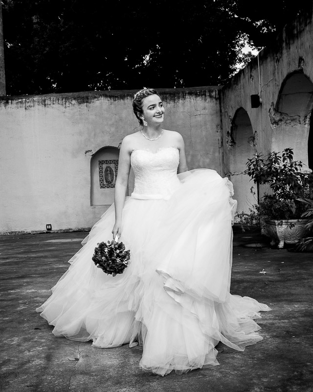 Bridal portrait captured Spanish Governors mansion, San Antonio, Texas