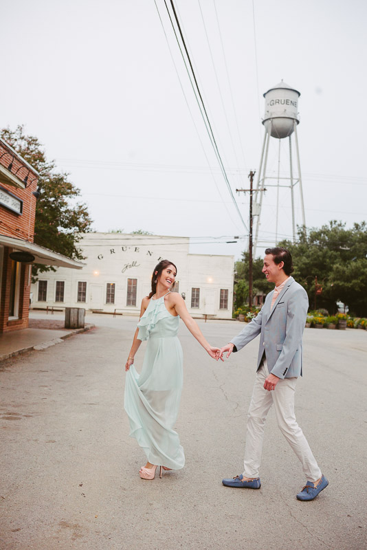 11-Gruene Texas Engagement Session-Philip Thomas