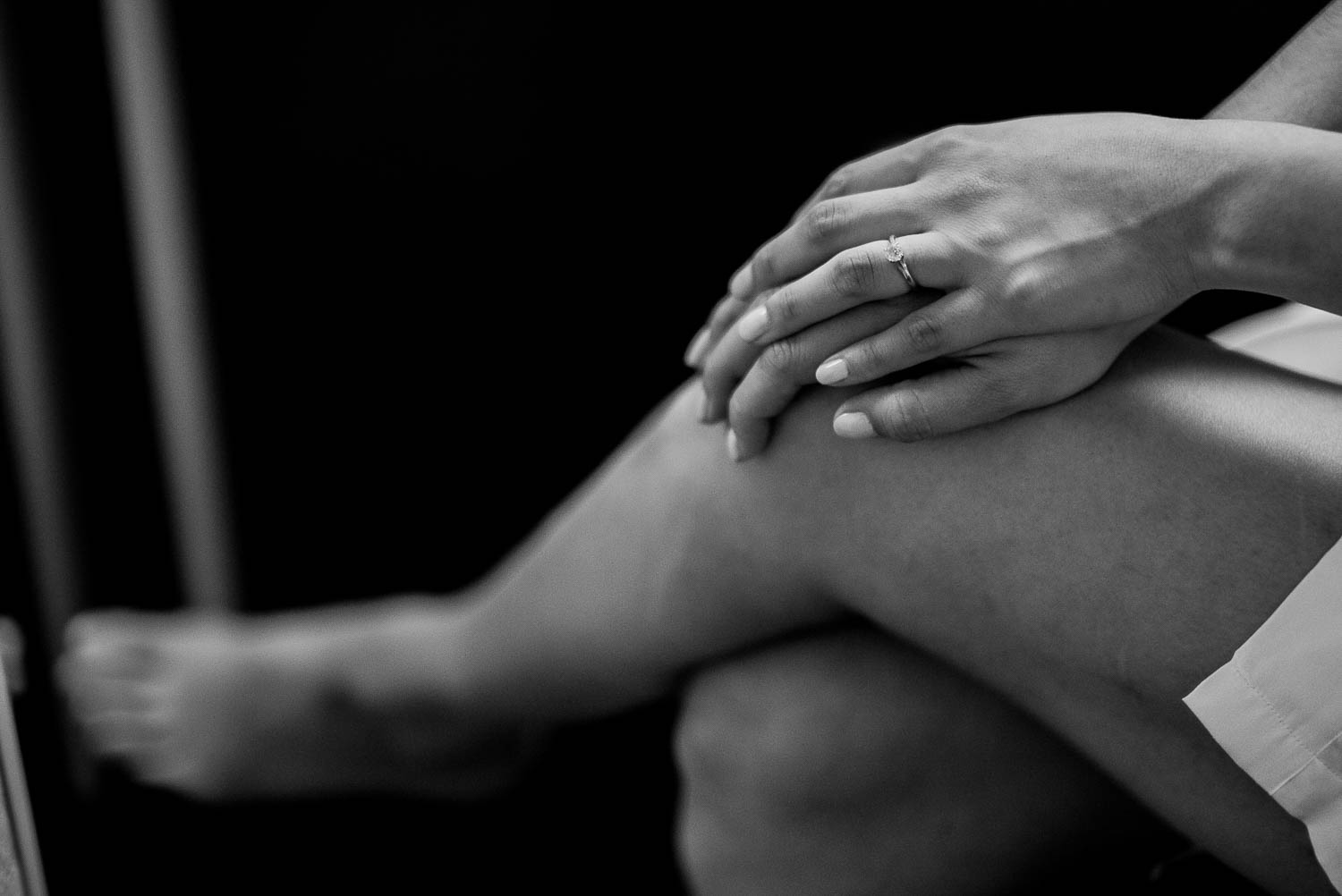 close up of brides hands at immaculate-heart-of-mary-church-philip-thomas-photography