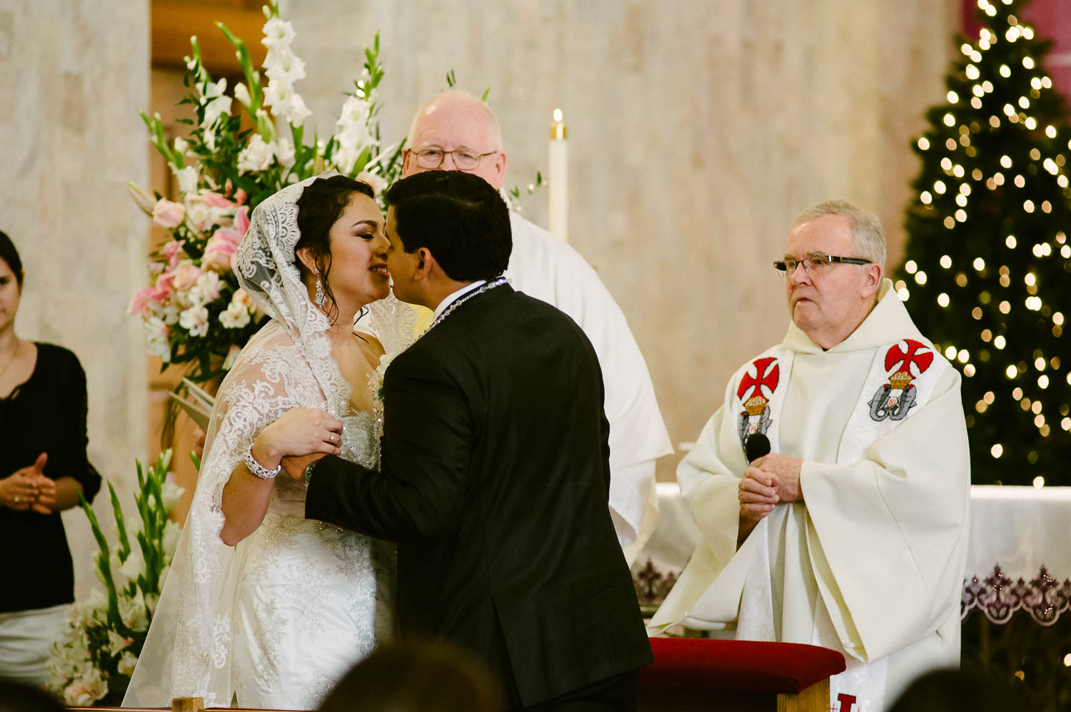 first kiss wedding ceremony at immaculate-heart-of-mary-church-philip-thomas-photography