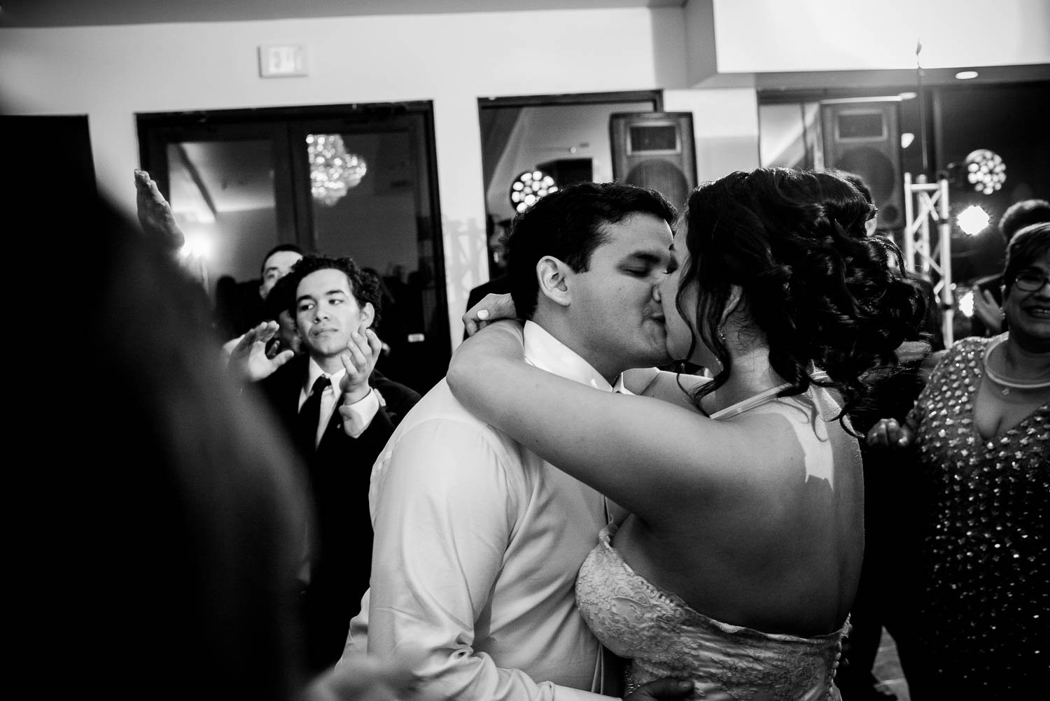 Last kiss of the night at a wedding reception Immaculate Heart, Granberry Hills Wedding, Philip Thomas Photography