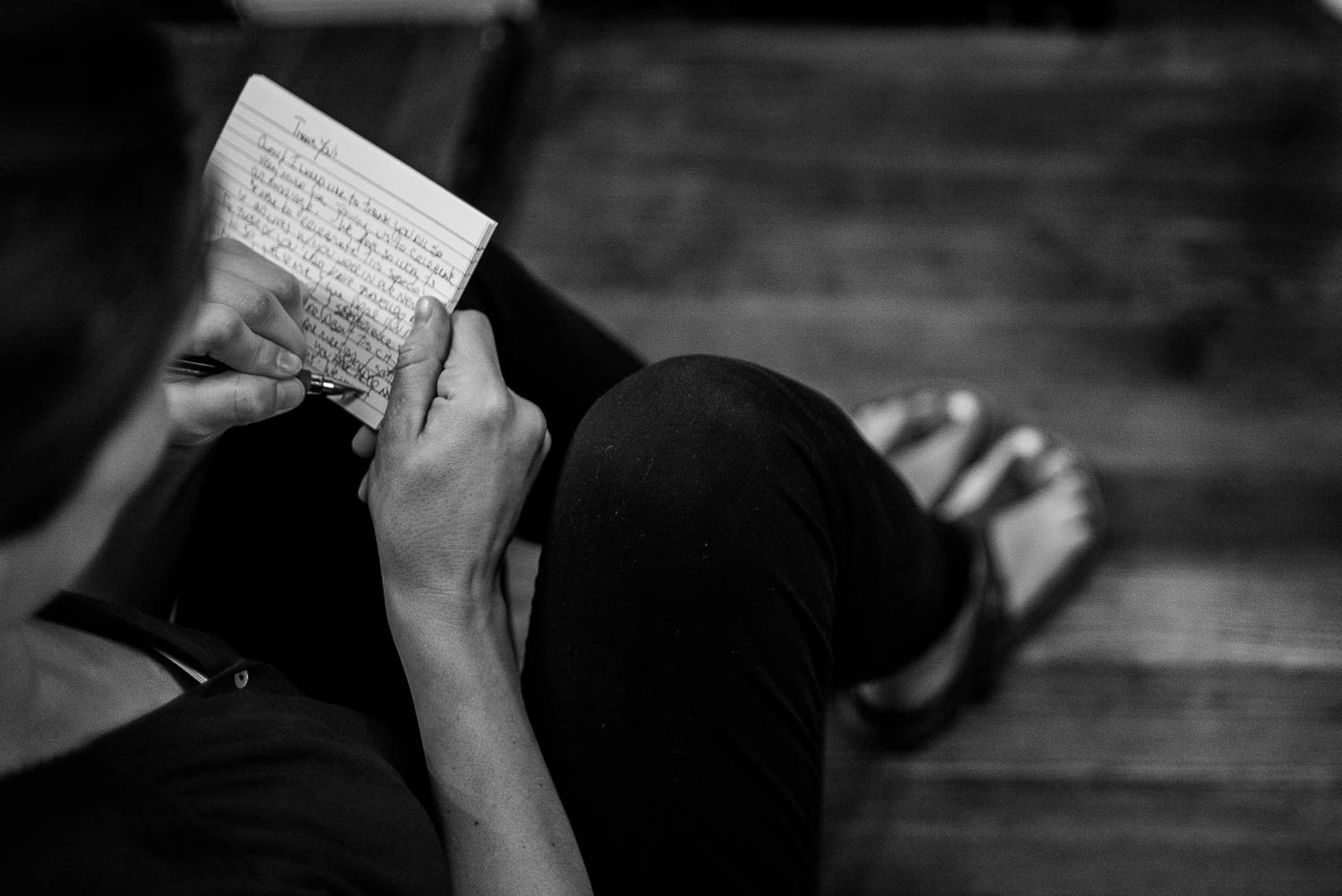 A close up shot of friend of the bride practicing her reception speech in Hotel Havana -Leica photographer-Philip Thomas Photography