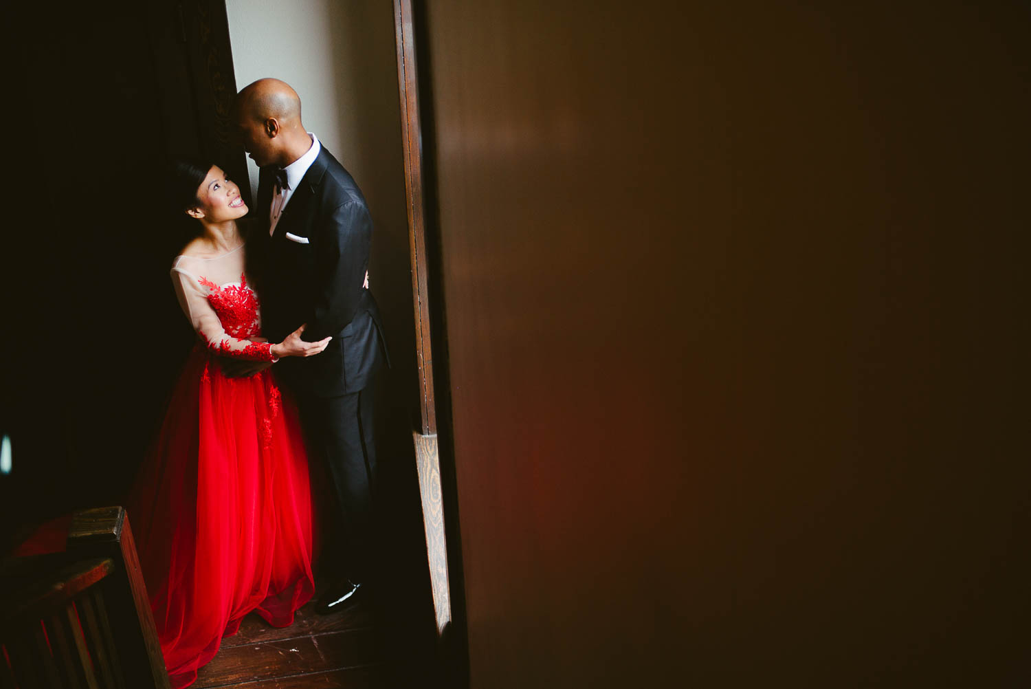 Couple pose by natural window light at Hotel Havana -Leica photographer-Philip Thomas Photography
