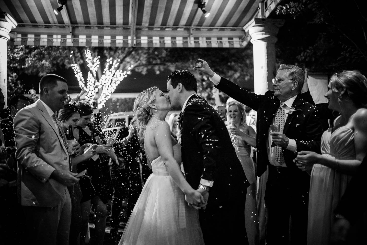A farewell kiss departure wedding Bell Tower on 34th Houston-Leica wedding photographer-Philip Thomas Photography