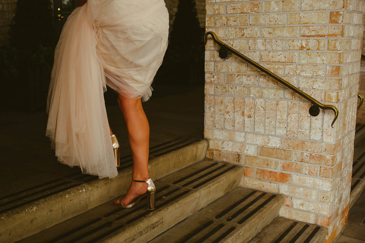 Brides leg at Rice university Houston-Leica photographer-Philip Thomas Photography