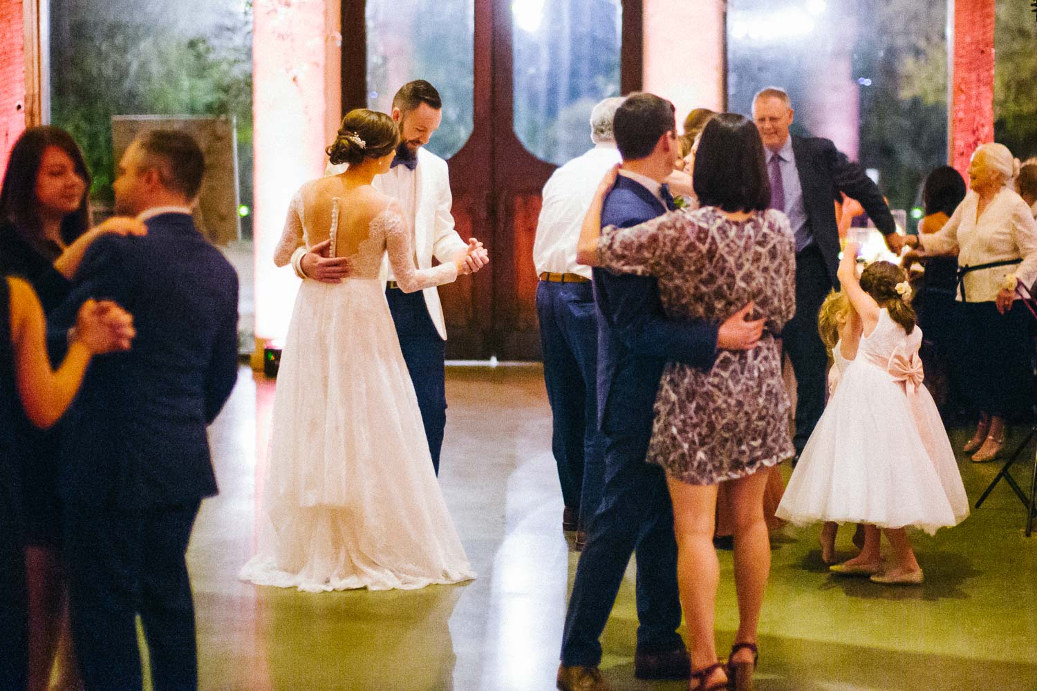 Couple last dance at Barr Mansion Austin Wedding Photos-Philip Thomas