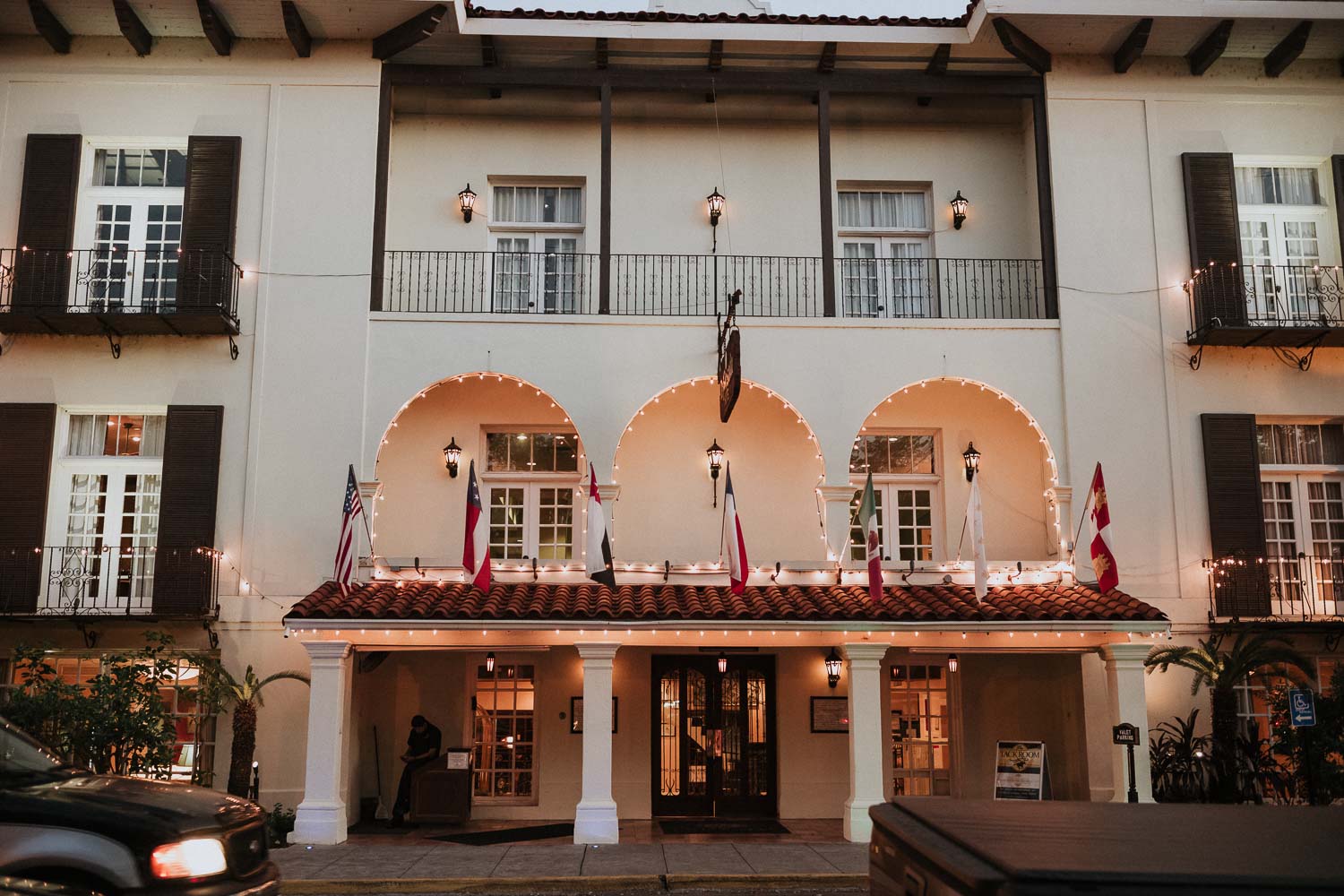 Laredo Engagement Session at La Posada Hotel Texas _ Stephanie + Mark-18