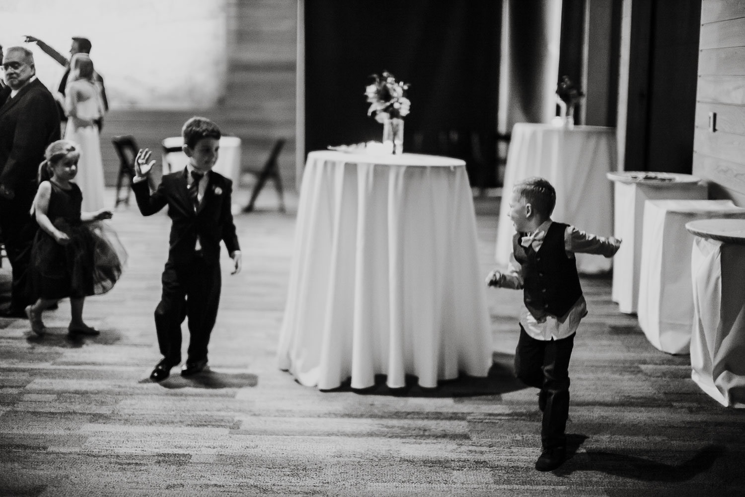 Mays Family Center-Witte Museum-Wedding photographer-Philip Thomas-046