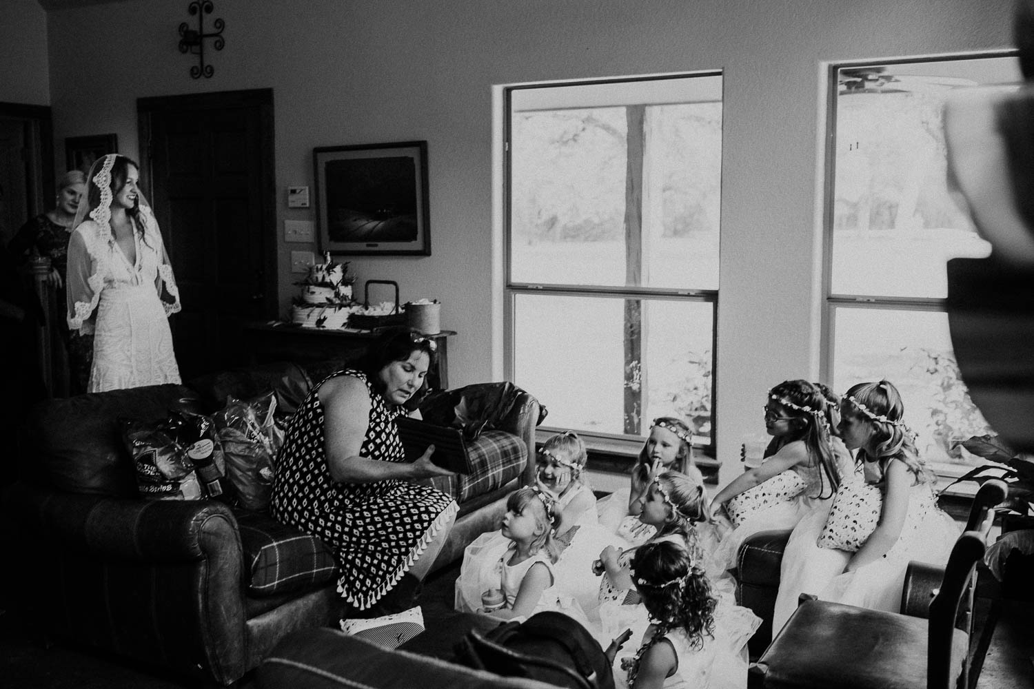 Texas Hill Country Ranch Wedding - Bri + Joe - American girls meets a Brit-Wedding photographer-Philip Thomas-023