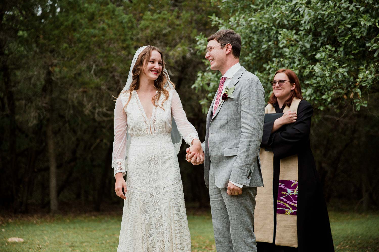 Texas Hill Country Ranch Wedding - Bri + Joe - American girls meets a Brit-Wedding photographer-Philip Thomas-032