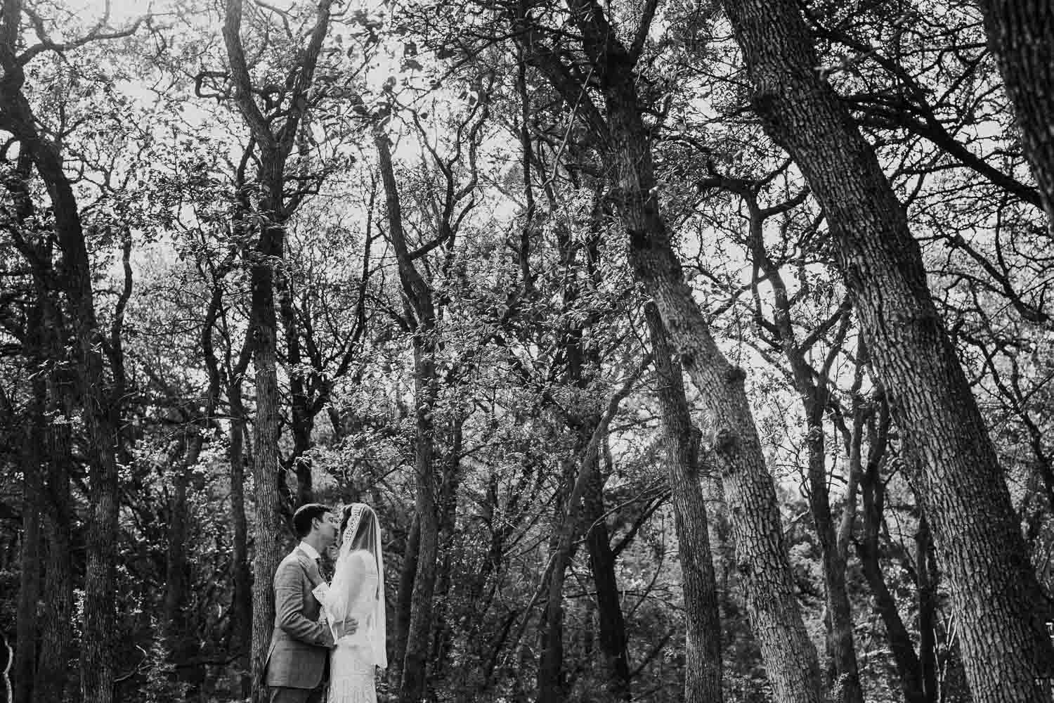 Texas Hill Country Ranch Wedding - Bri + Joe - American girls meets a Brit-Wedding photographer-Philip Thomas-041