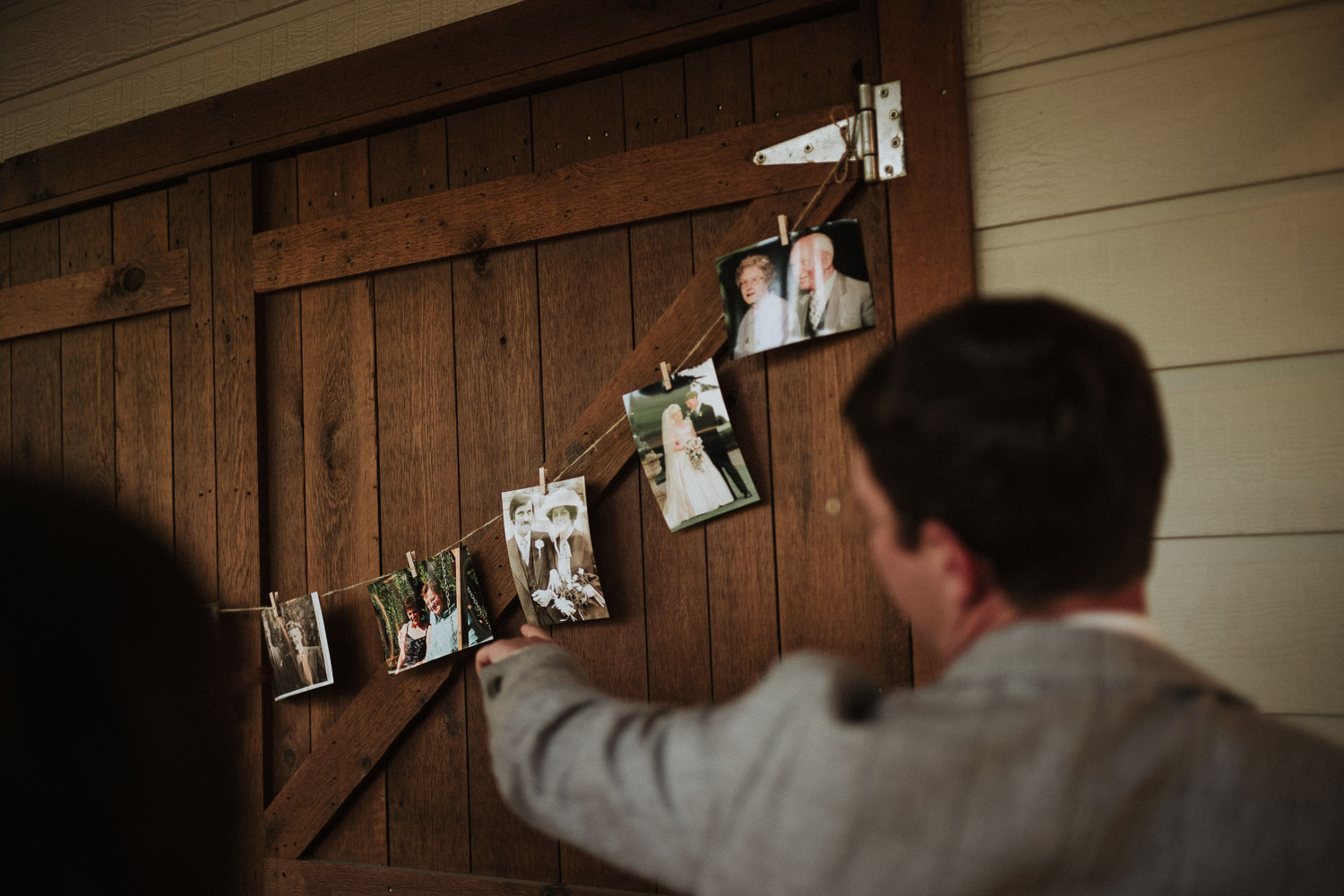 Texas Hill Country Ranch Wedding - Bri + Joe - American girls meets a Brit-Wedding photographer-Philip Thomas-047