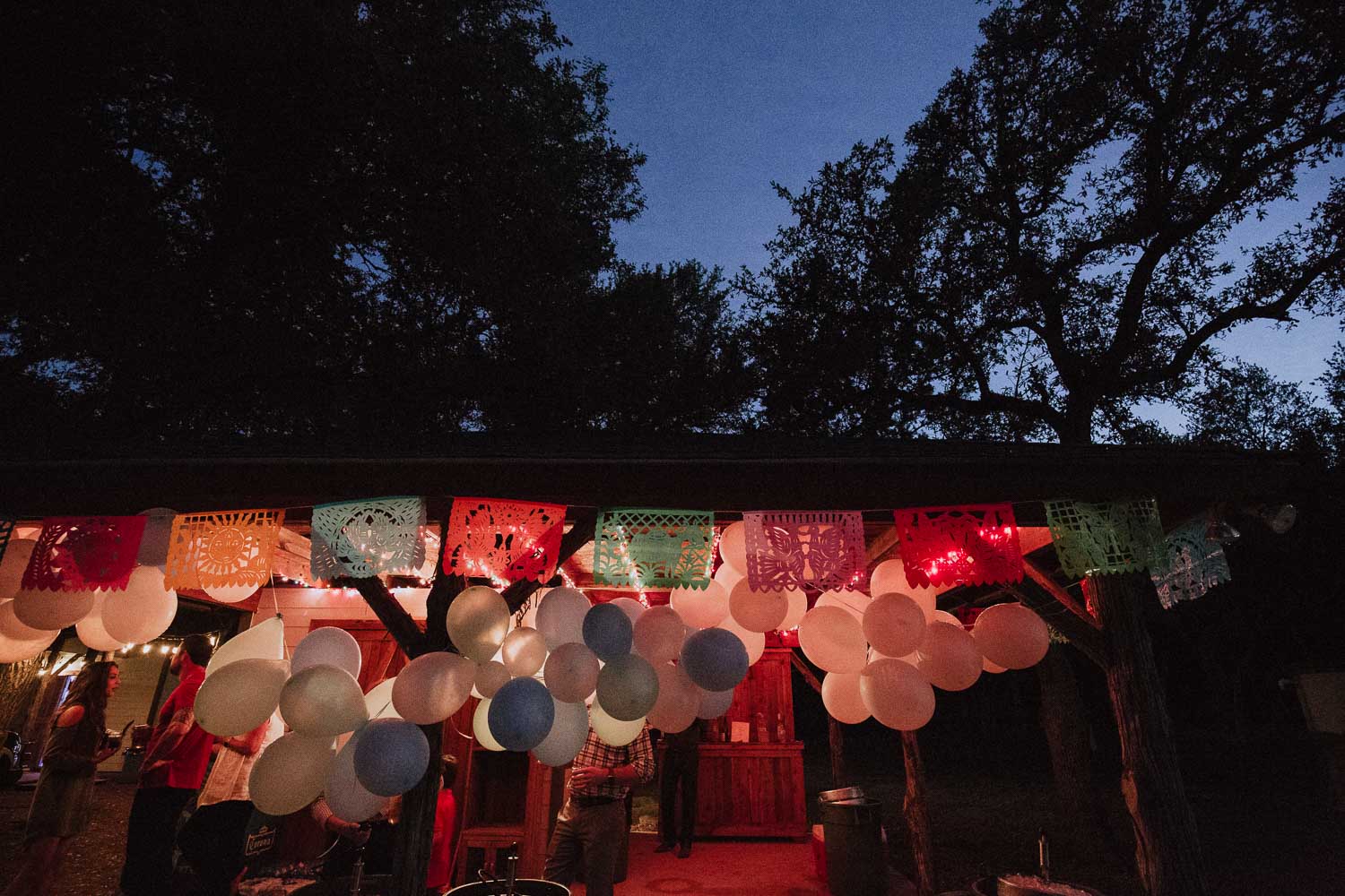 Texas Hill Country Ranch Wedding - Bri + Joe - American girls meets a Brit-Wedding photographer-Philip Thomas-069