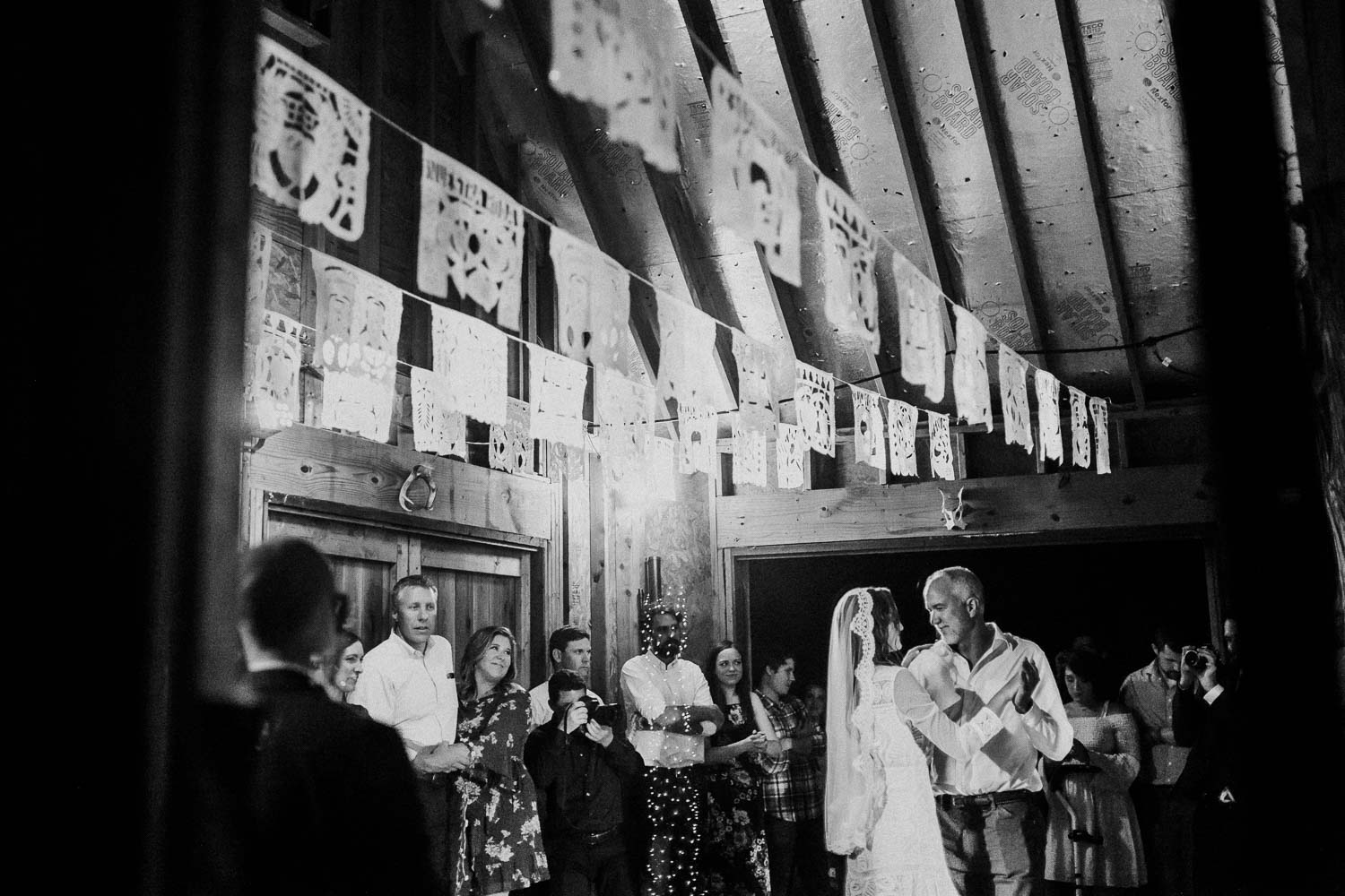 Texas Hill Country Ranch Wedding - Bri + Joe - American girls meets a Brit-Wedding photographer-Philip Thomas-073
