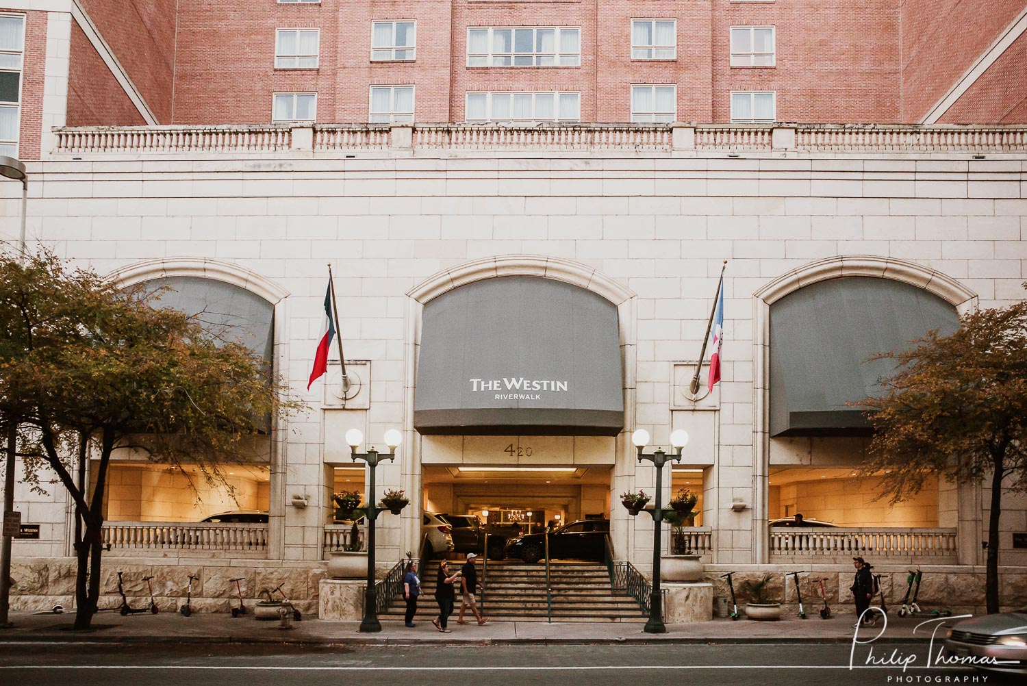 Alanna and David's gorgeous San Fernando Cathedral Wedding fall 2018