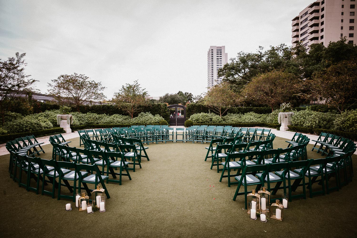 Bride arrives at mcgovern centennial gardens - Andrea+Alex-L1002446-Philip Thomas Photography