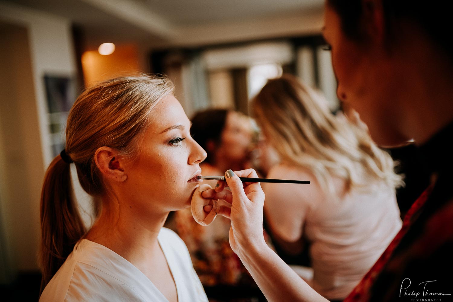 09-The JW Marriott Downtown Houston bride and groom get ready -Philip Thomas Photography