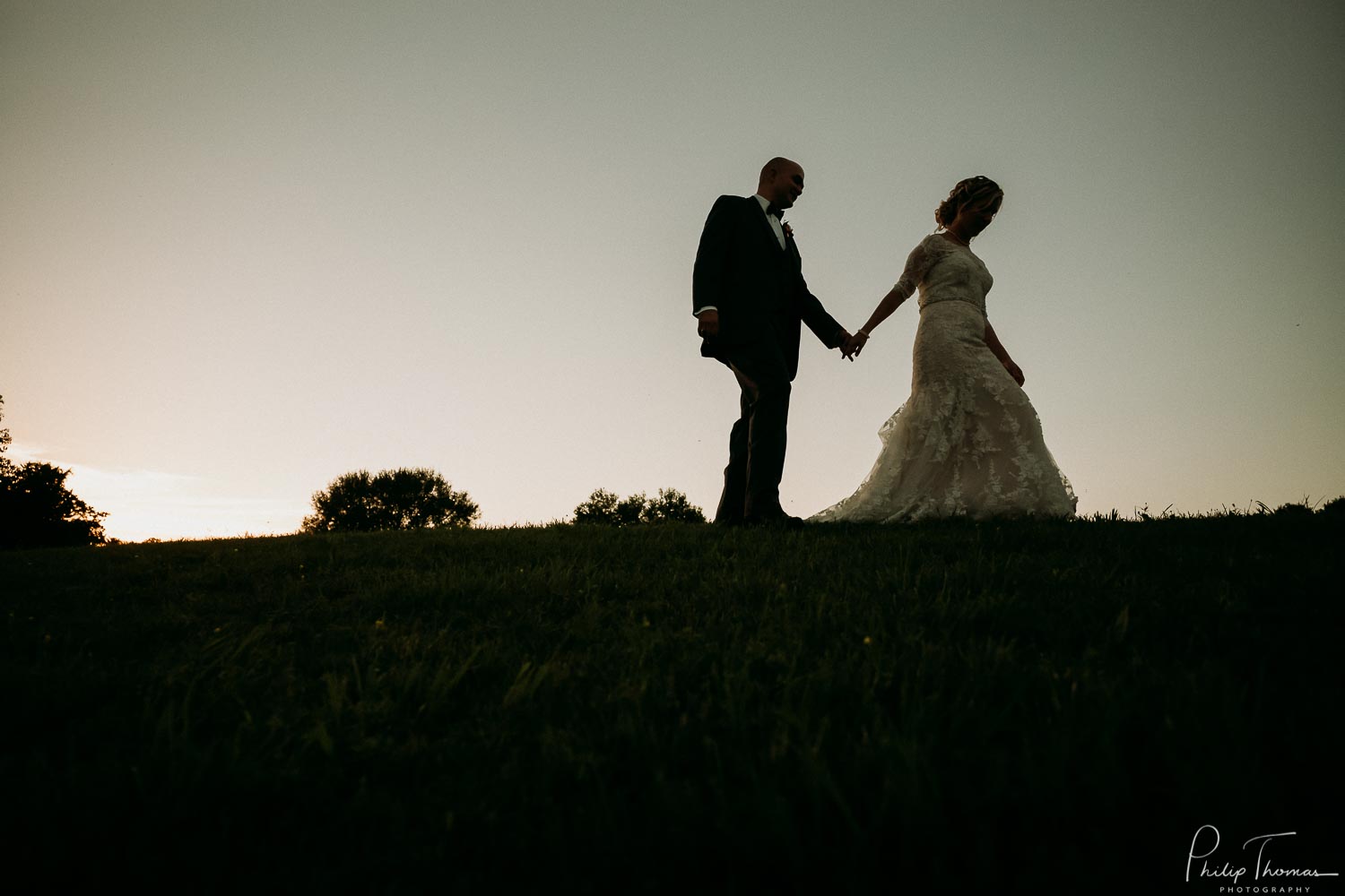 Newlyweds Stephanie and Justin at 24-Bridal-Oaks-Wedding-Events-Cypress-Texas-San-Antonio-Leica-Wedding-Photographer-Philip-Thomas