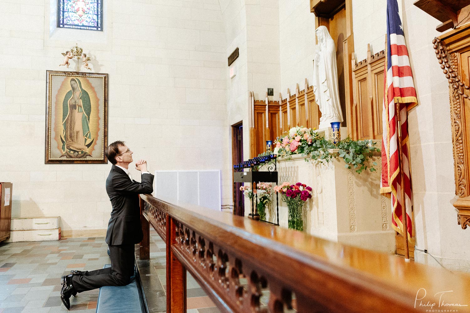 Wedding-ceremony-at-Holy-Rosary-Catholic-Church-and-reception-in-houston-Texas-Leica-photographer-Philip-Thomas-Photography