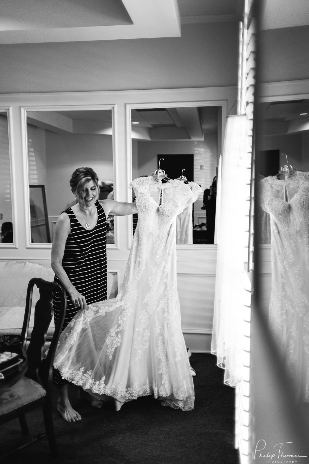 Wedding-ceremony-at-Holy-Rosary-Catholic-Church-and-reception-in-houston-Texas-Leica-photographer-Philip-Thomas-Photography