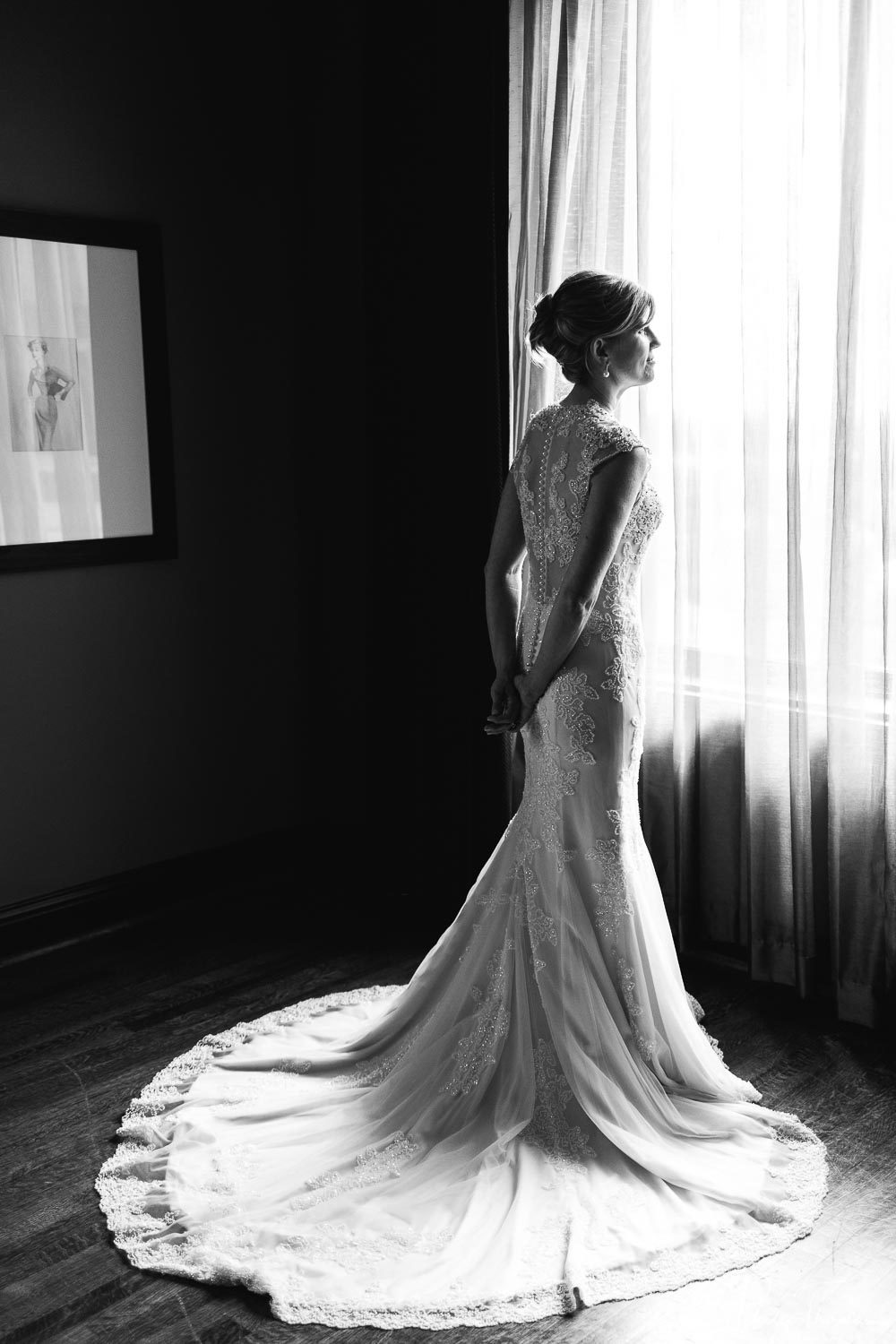 Wedding-ceremony-at-Holy-Rosary-Catholic-Church-and-reception-in-houston-Texas-Leica-photographer-Philip-Thomas-Photography