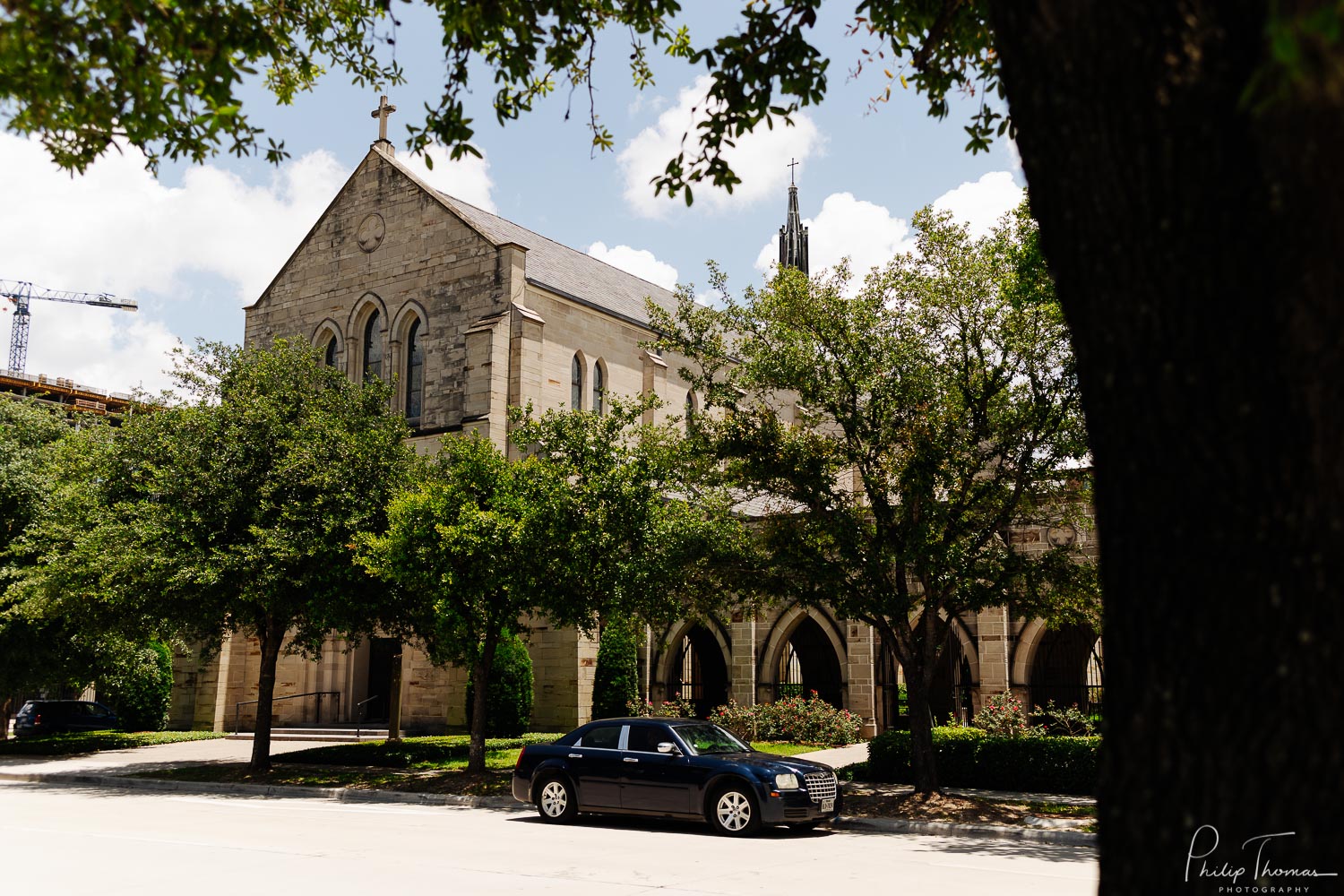 Wedding-ceremony-at-Holy-Rosary-Catholic-Church-and-reception-in-houston-Texas-Leica-photographer-Philip-Thomas-Photography