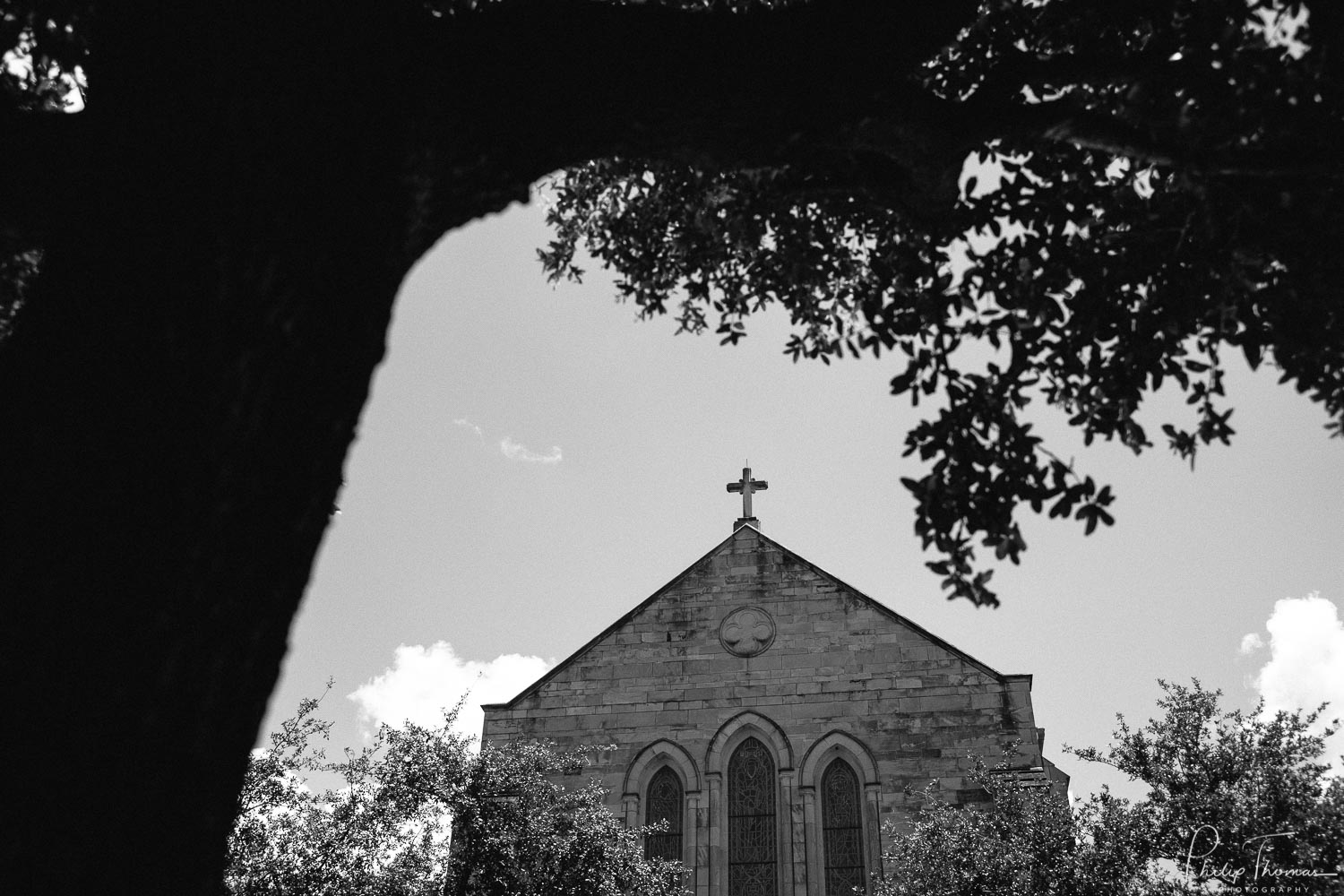 Wedding-ceremony-at-Holy-Rosary-Catholic-Church-and-reception-in-houston-Texas-Leica-photographer-Philip-Thomas-Photography