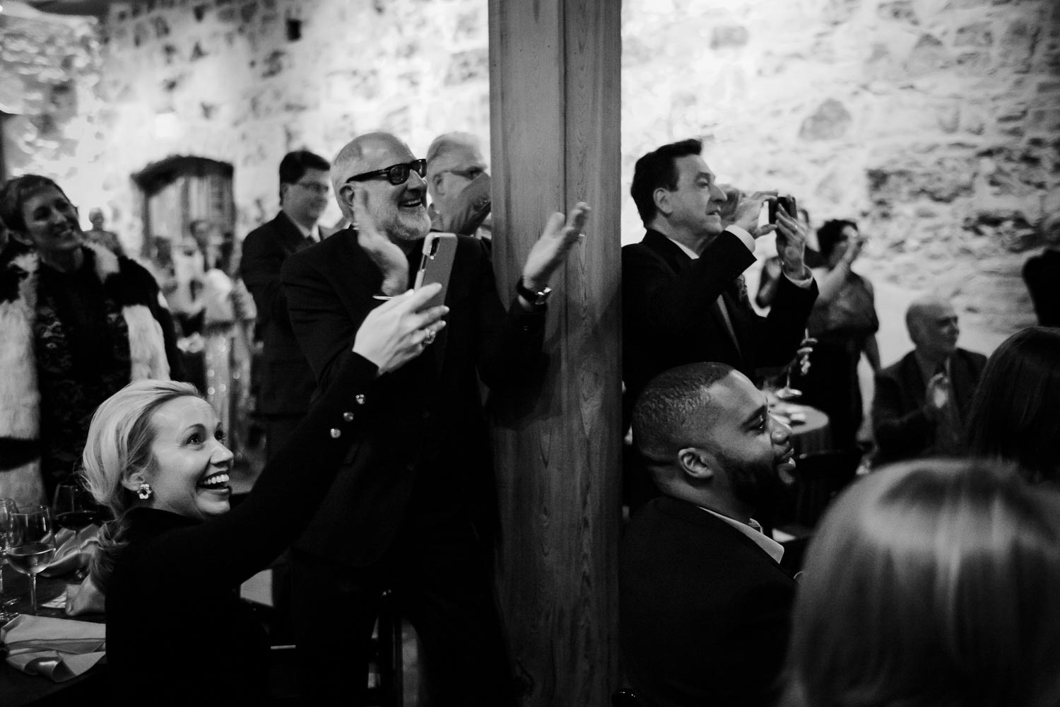 Guest react to the grooms first dance L1009921
