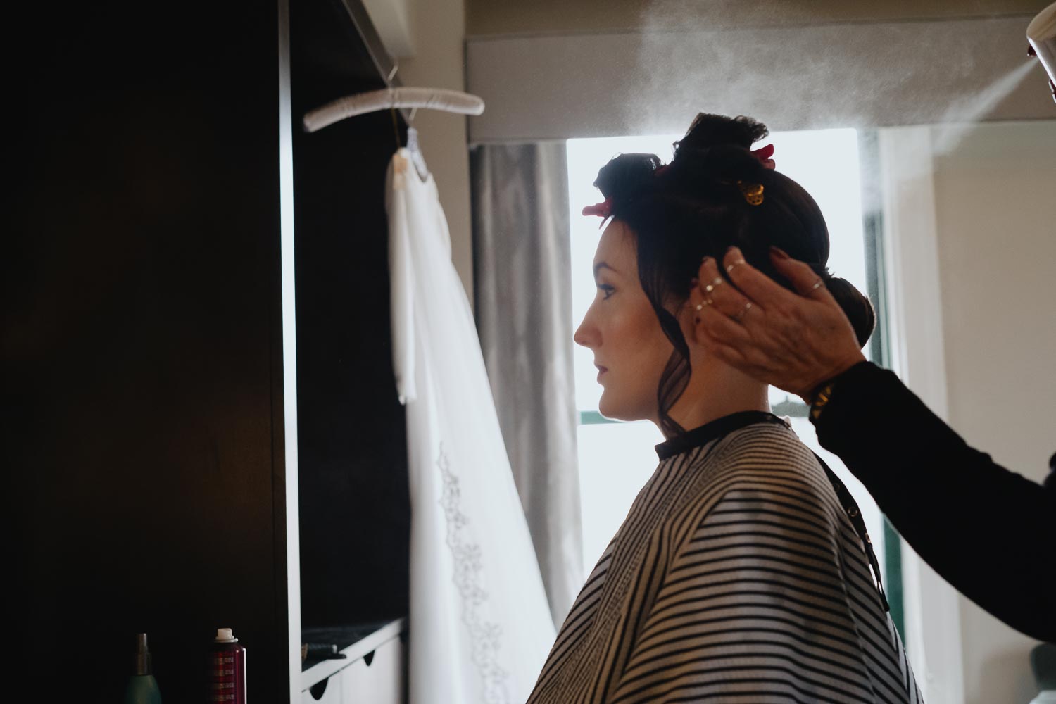 St Anthony Hotel Wedding getting ready winter wedding-Leica photographer-Philip Thomas Photography