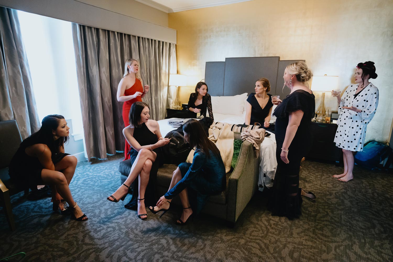 St Anthony Hotel Wedding getting ready winter wedding-Leica photographer-Philip Thomas Photography