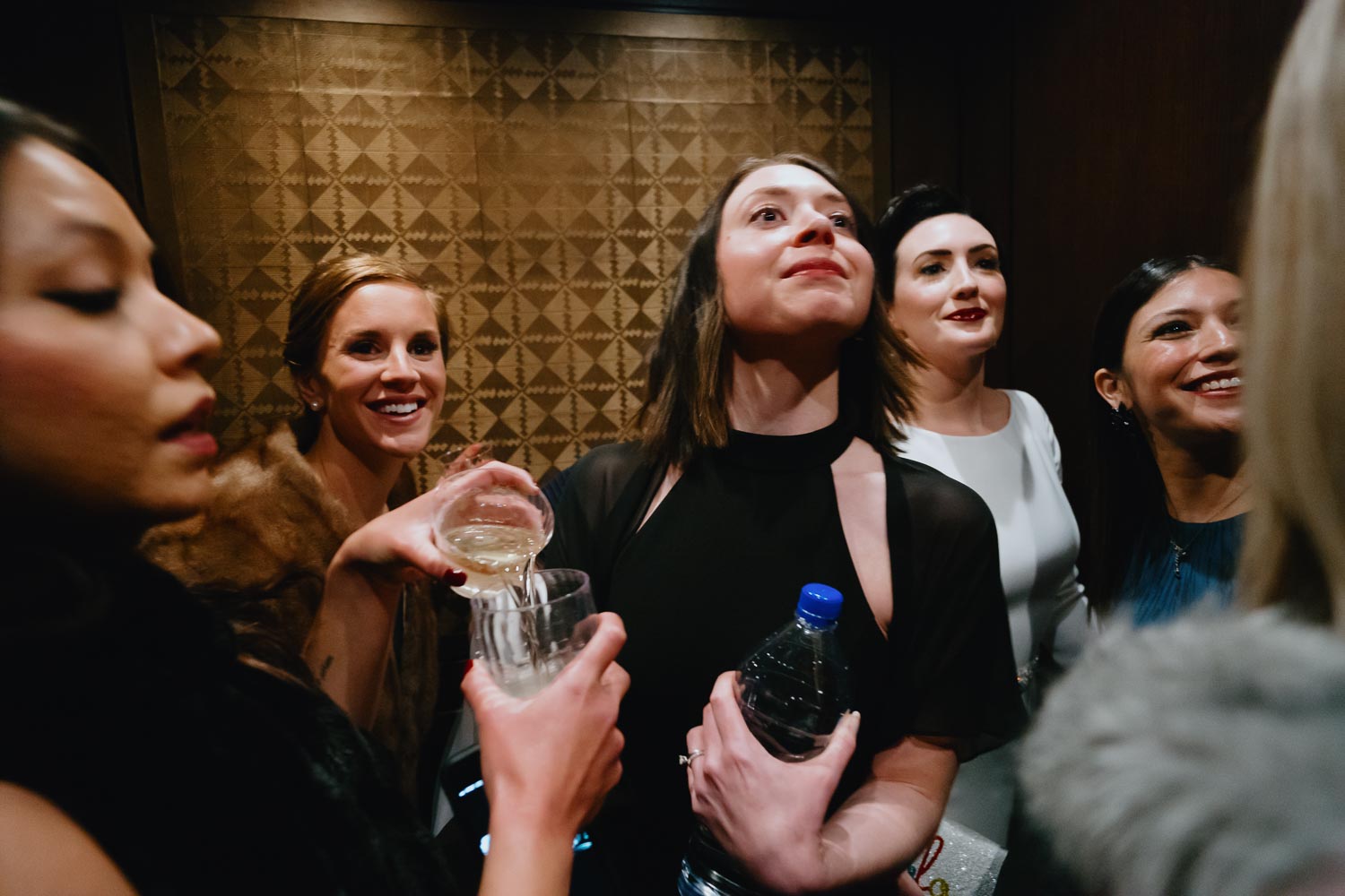 St Anthony Hotel Wedding getting ready winter wedding-Leica photographer-Philip Thomas Photography