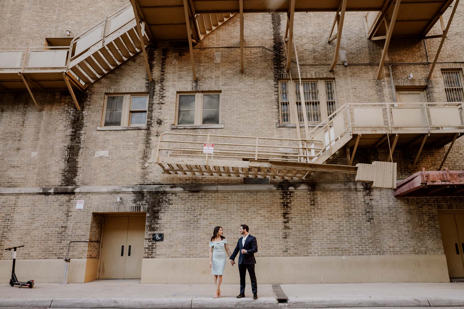 Downtown San Antonio Engagement Session-Leica photographer-Philip Thomas Photography