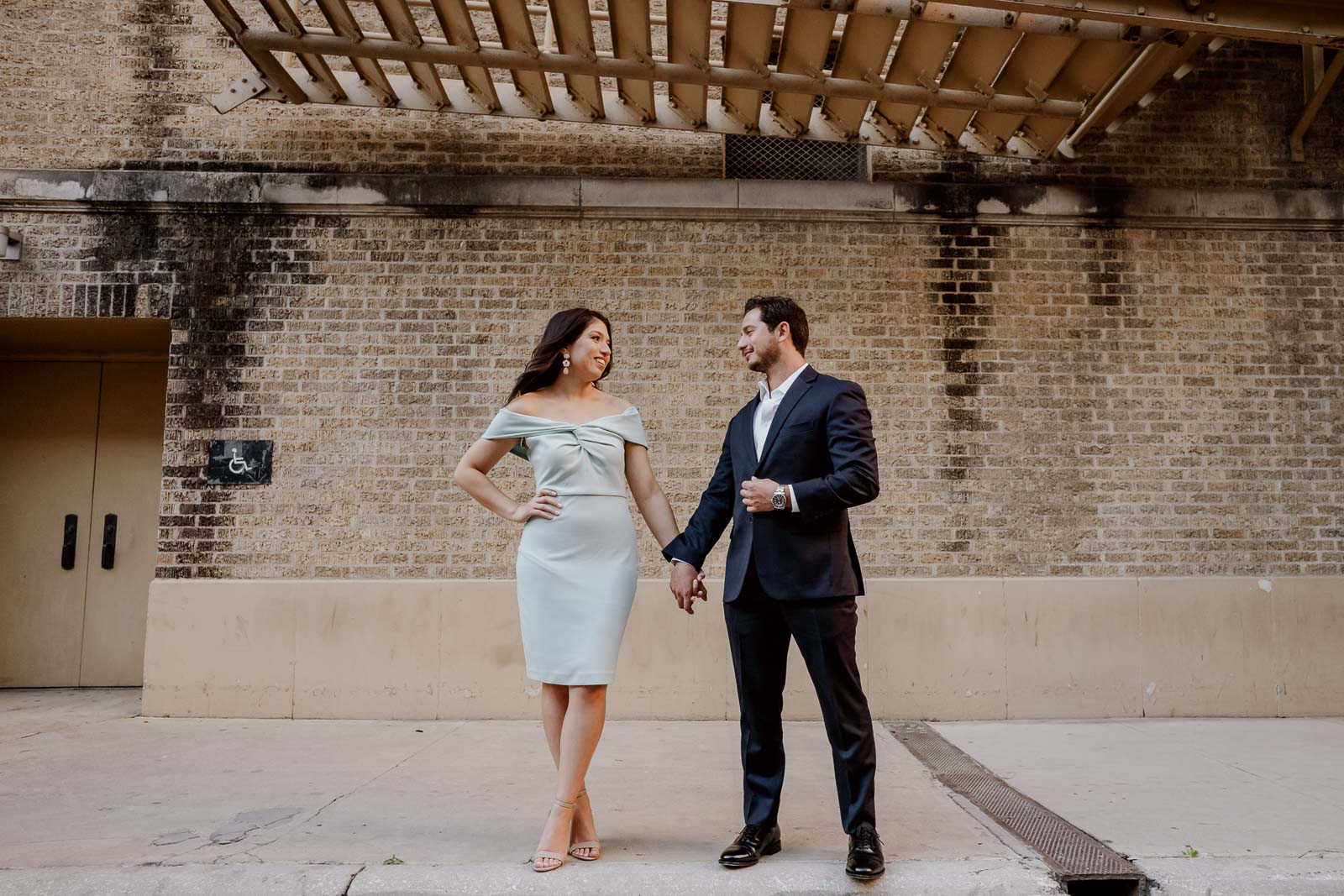 Downtown San Antonio Engagement Session-Leica photographer-Philip Thomas Photography