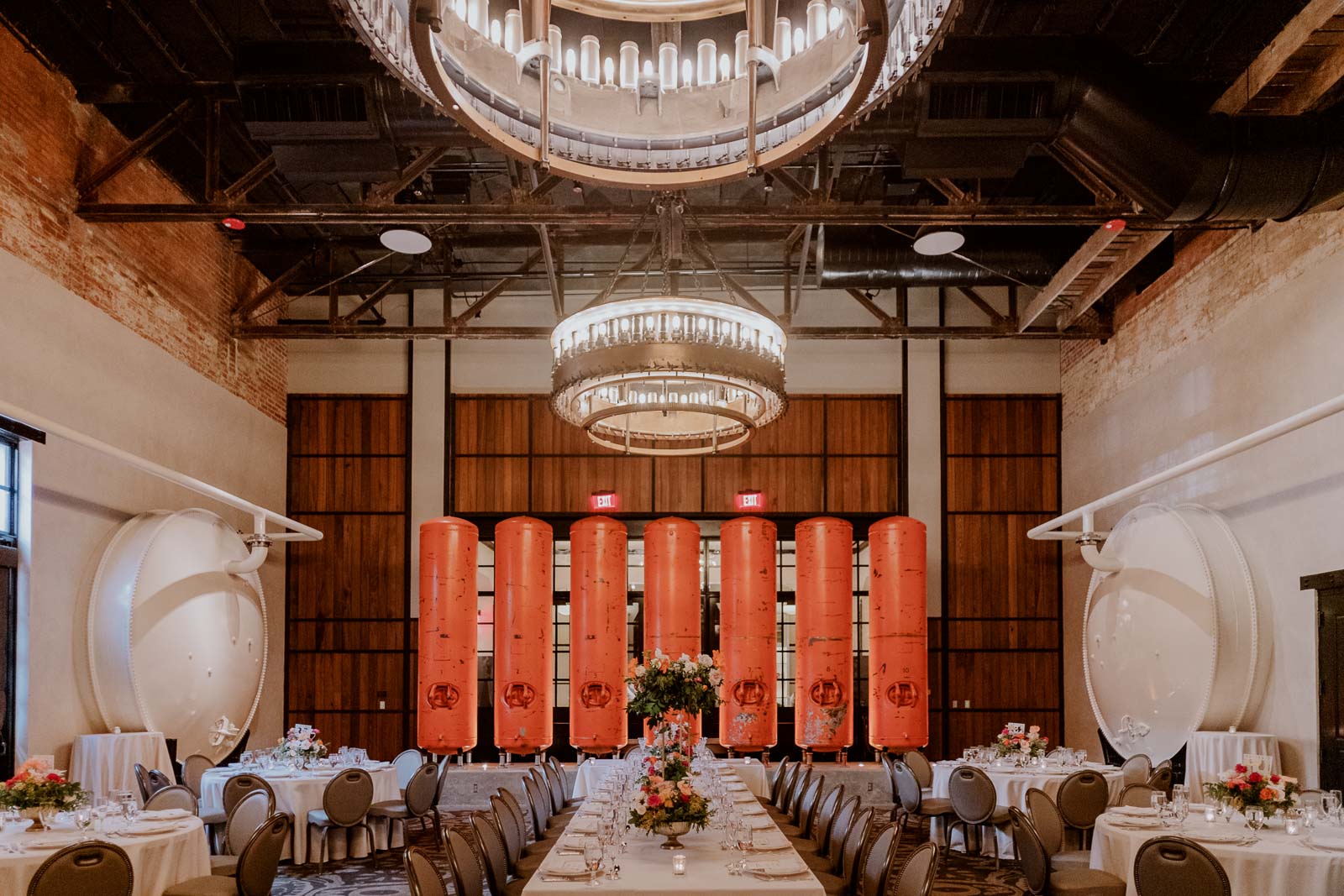 A wide angle view in the elephant seller at Hotel Emma shows the beautiful wedding details