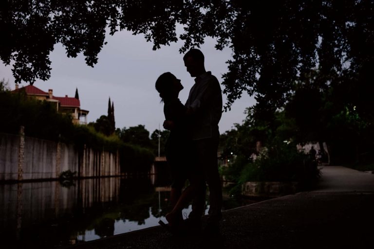 King William Historic District Engagement Session – Tori+Ryan