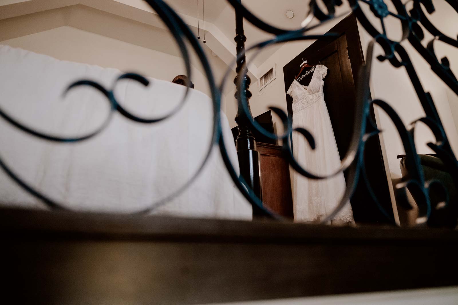 Hotel Havana Bride getting ready-Katie_Ryan-Philip Thomas Photography