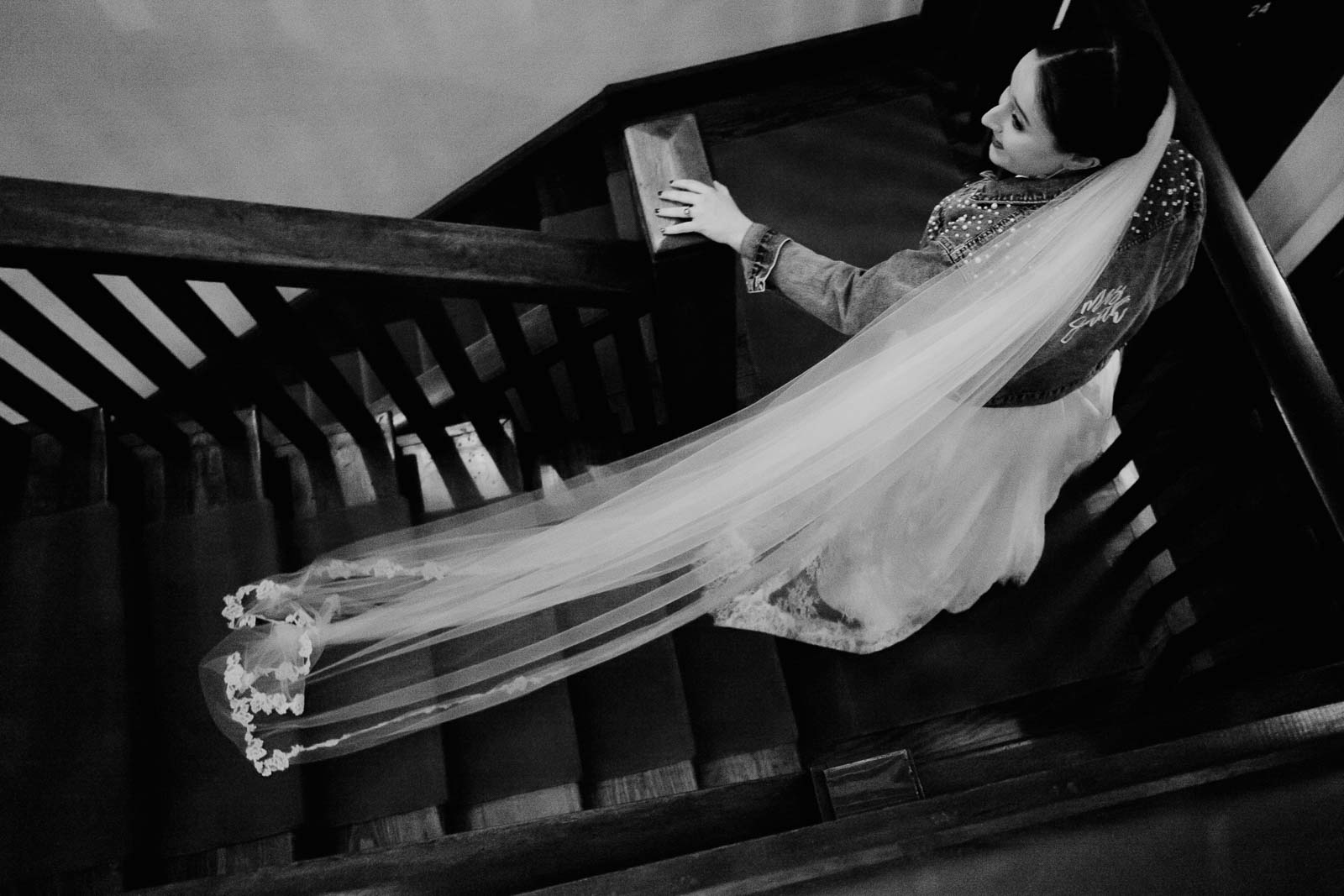 Hotel Havana Bride getting ready-Katie_Ryan-Philip Thomas Photography