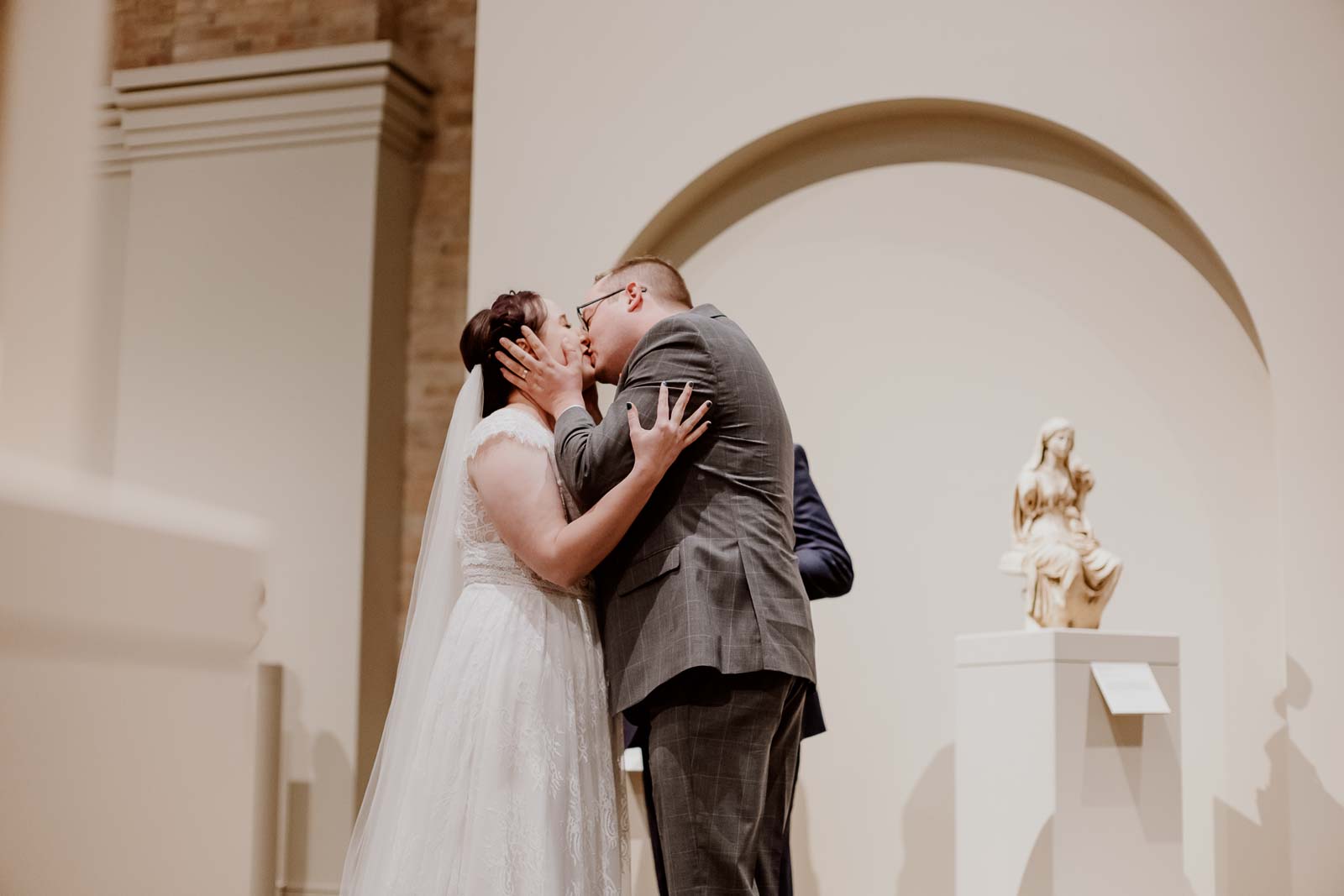 San Antonio Museum Of Art Wedding SAMA ng-Katie_Ryan-Philip Thomas Photography