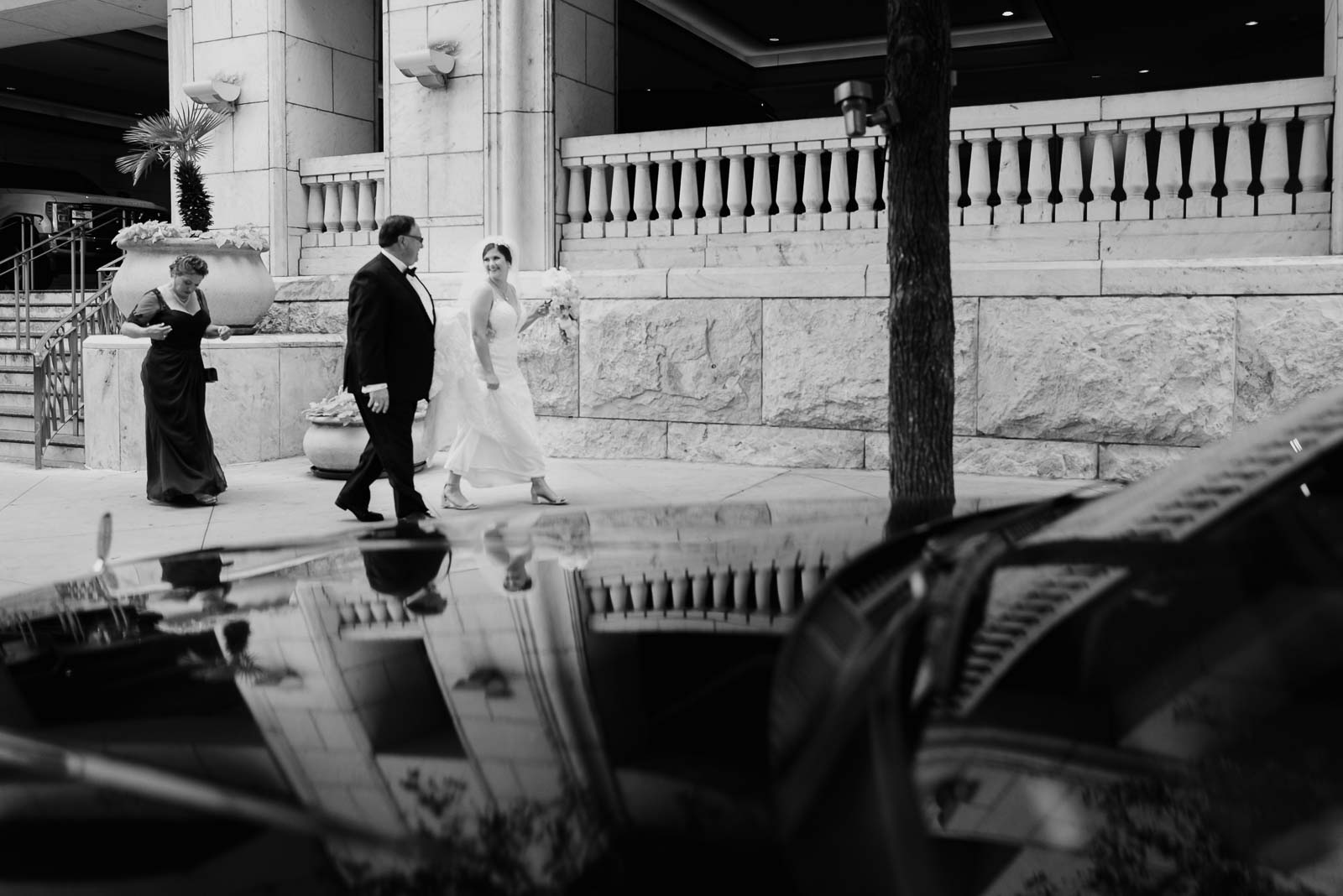 011 San Fernando Cathedral Wedding MaureenNick The Westin Riverwalk wedding reception Philip Thomas Photography