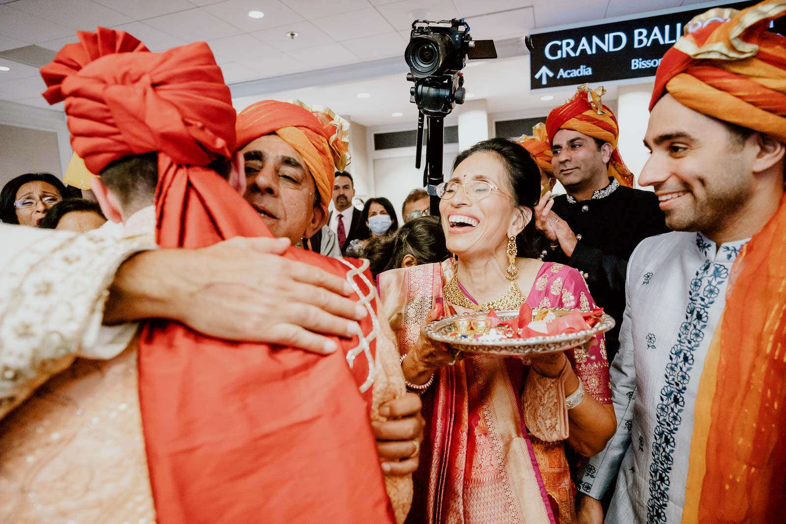 071 South Asian Wedding New Orleans Chandni Tyler New Orleans Hotel Marriott Philip Thomas Photography