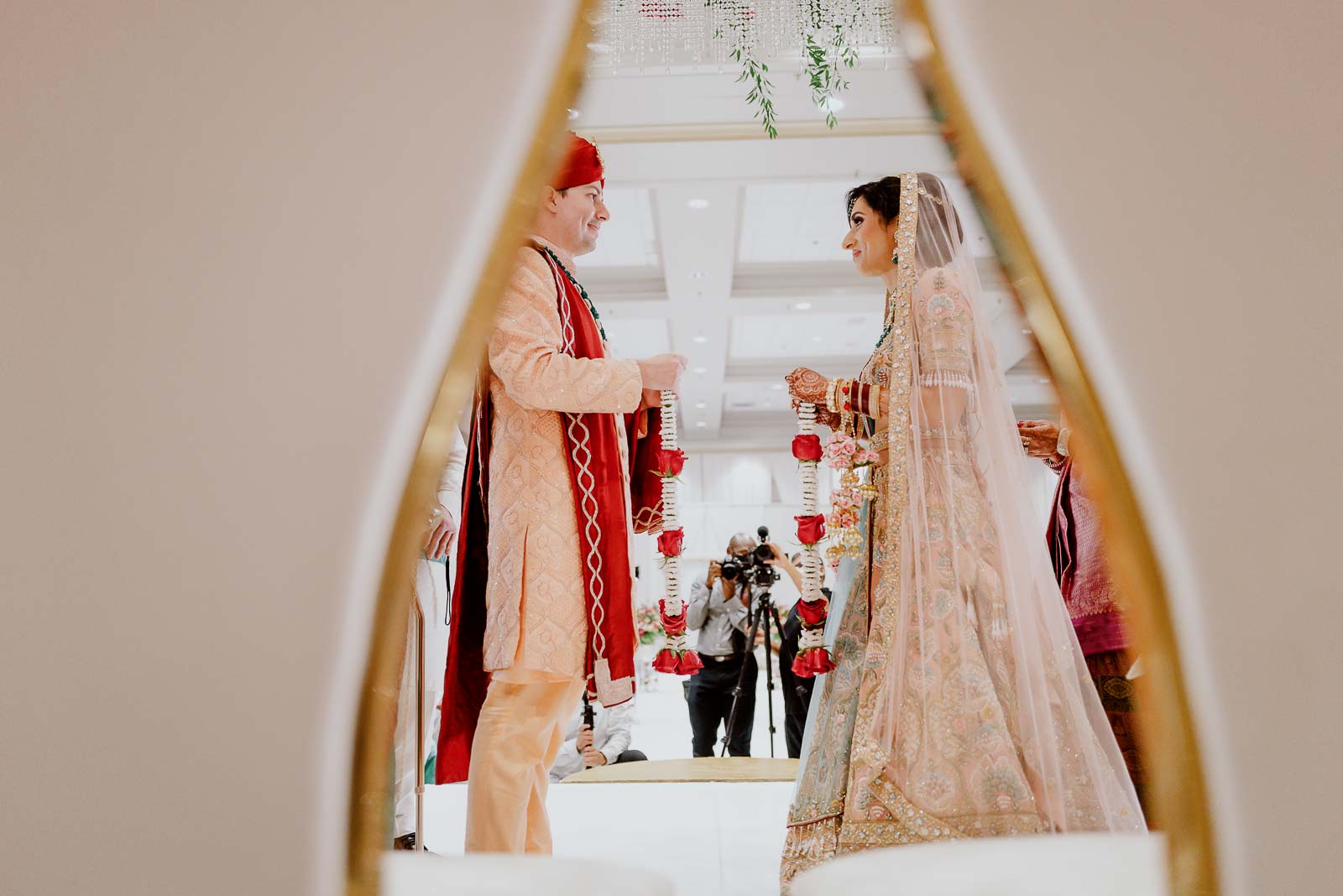 074 South Asian Wedding New Orleans Chandni Tyler New Orleans Hotel Marriott Philip Thomas Photography