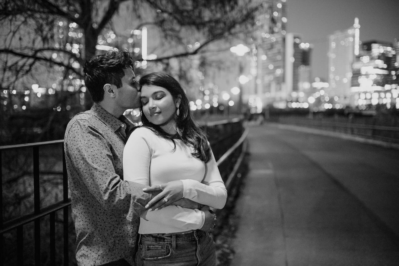 17 Austin Pizza Engagement Session Leica photographer Philip Thomas Photography