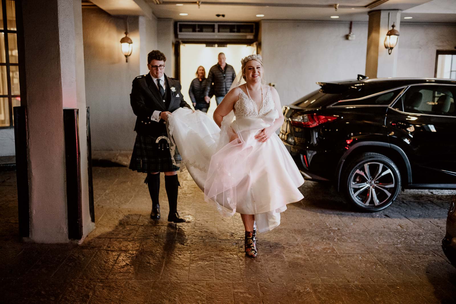 34 The St. Anthony Hotel Wedding Reception Leica photographer Philip Thomas Photography