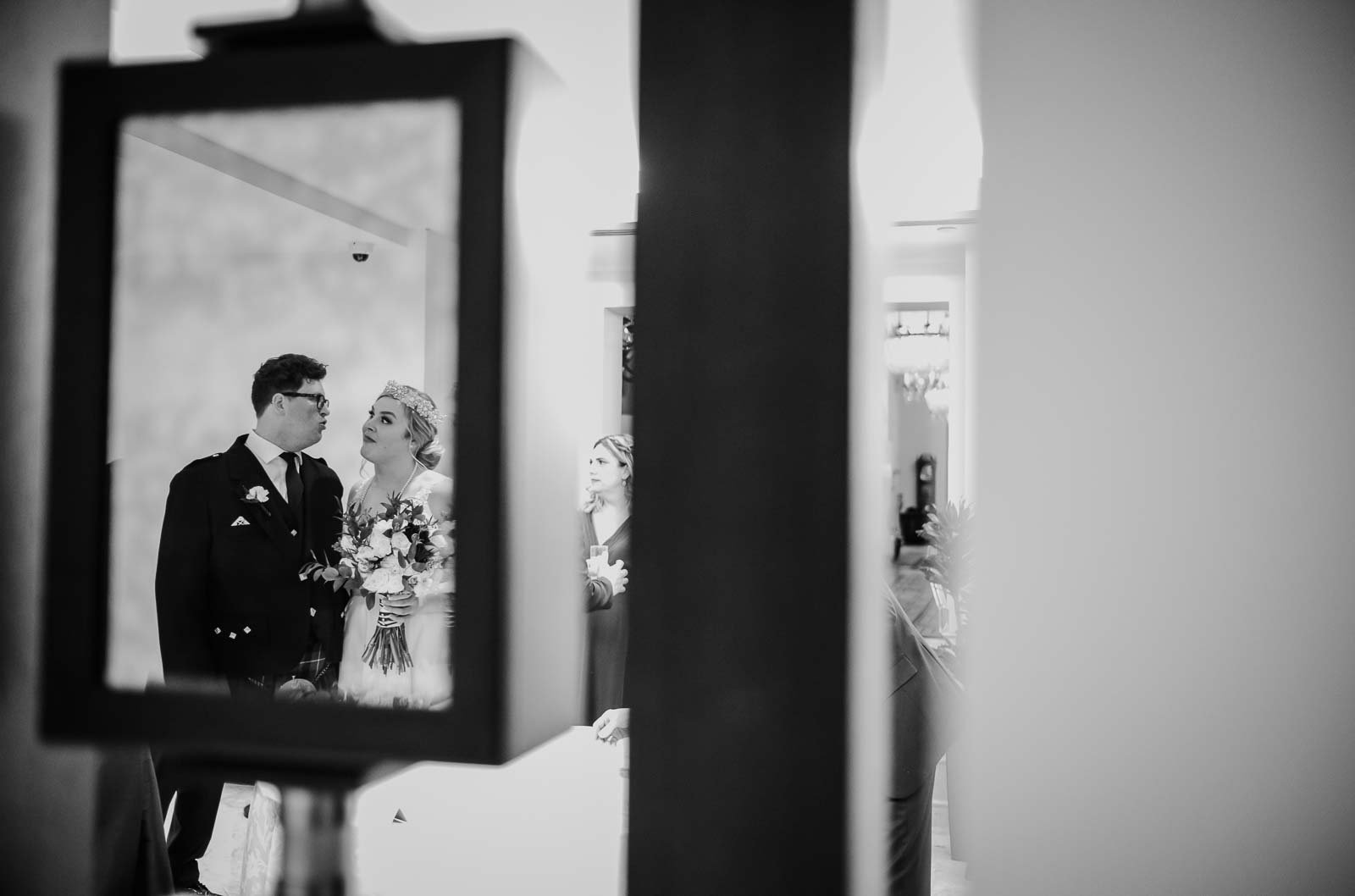 37 The St. Anthony Hotel Wedding Reception Leica photographer Philip Thomas Photography