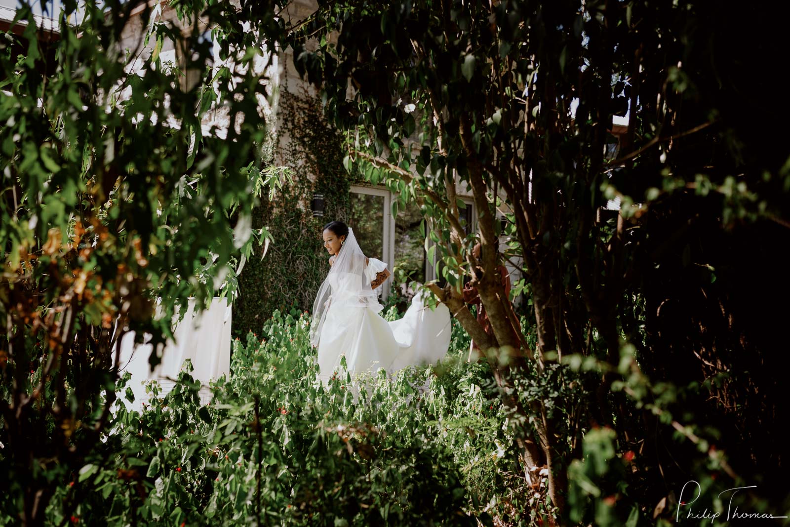 016 Hudson Bend Ranch Multicultural sudanese wedding Philip Thomas Photography