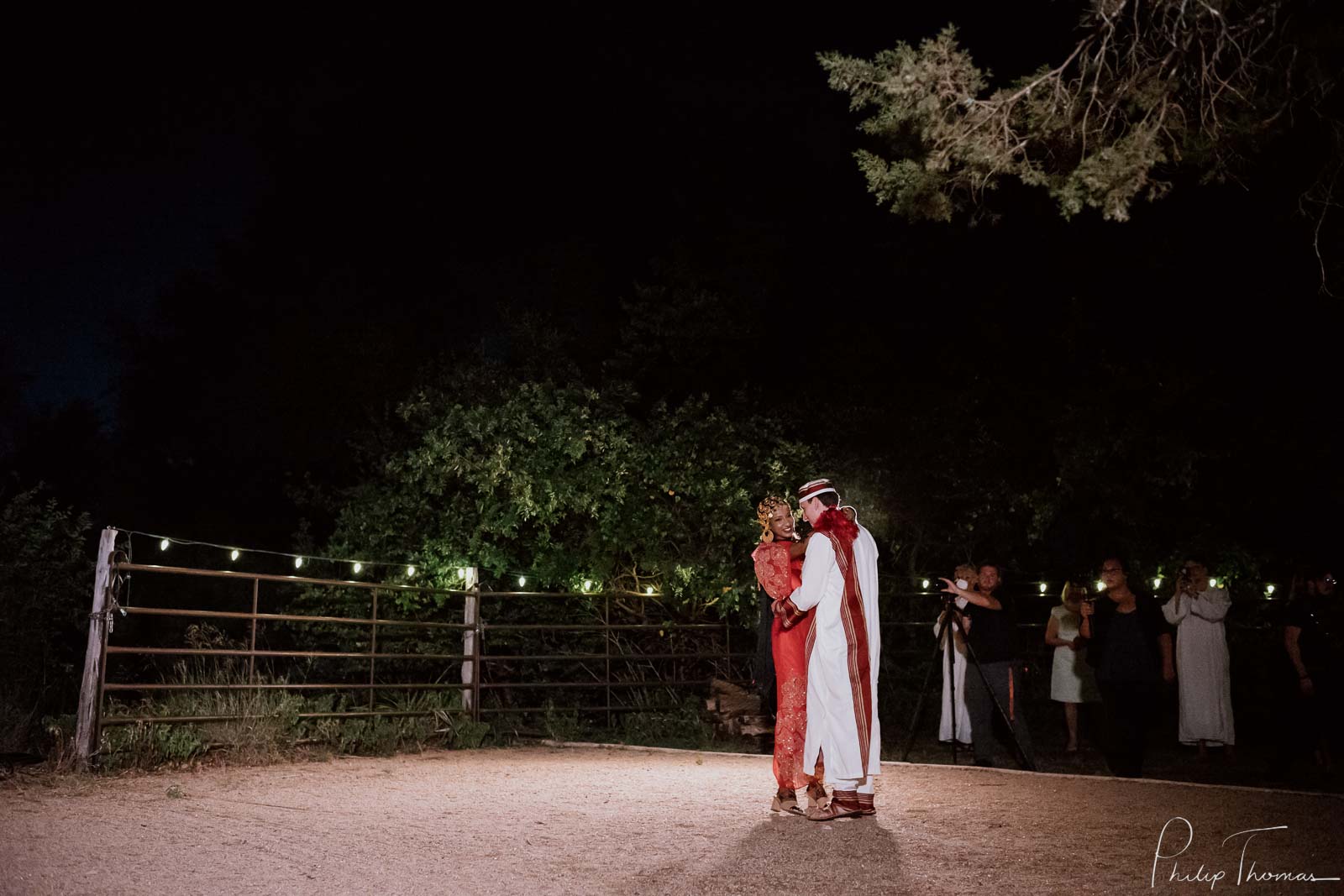 068 Hudson Bend Ranch Multicultural sudanese wedding Philip Thomas Photography